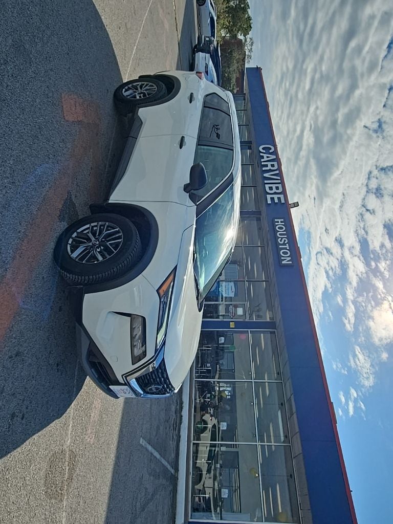 2022 Nissan Rogue S's photo