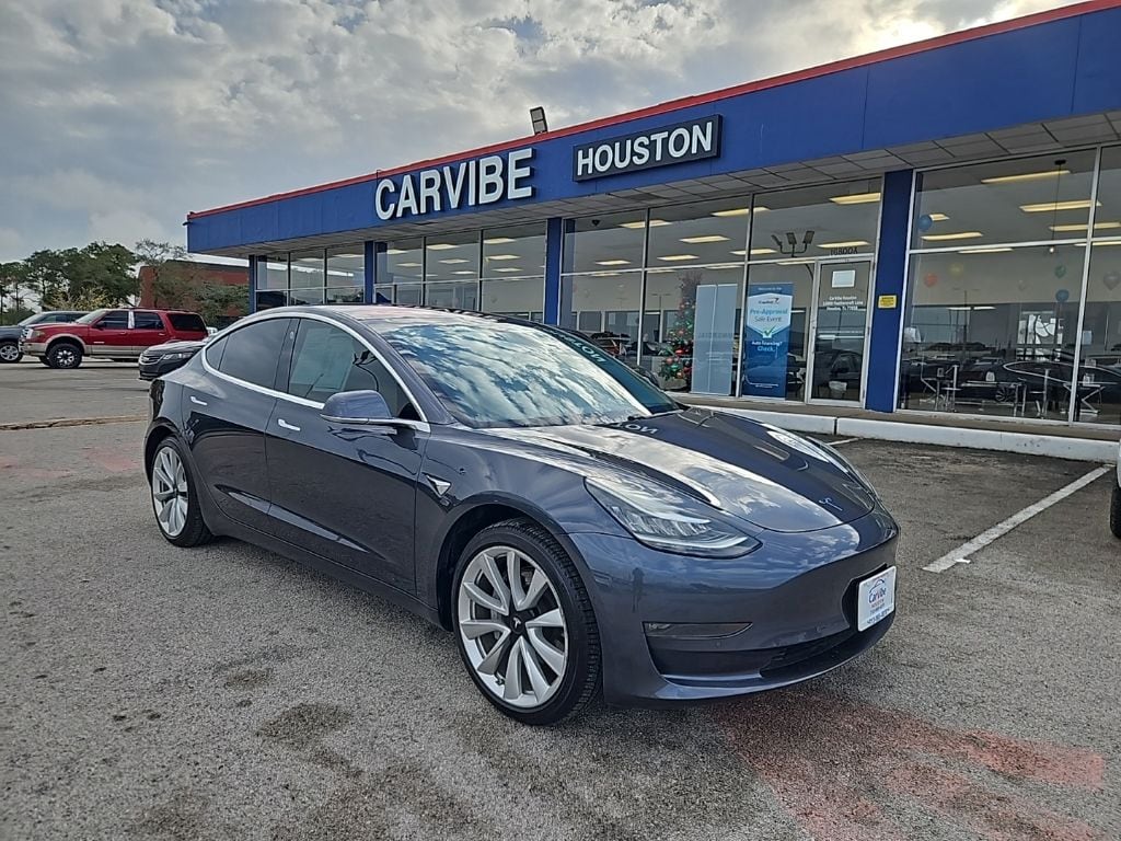 2018 Tesla Model 3 Long Range's photo