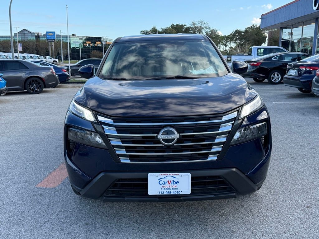 Used 2024 Nissan Rogue SV SUV