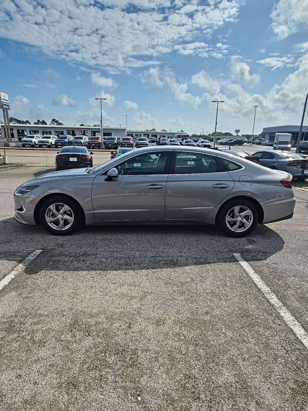 Used 2023 Hyundai Sonata SE Sedan