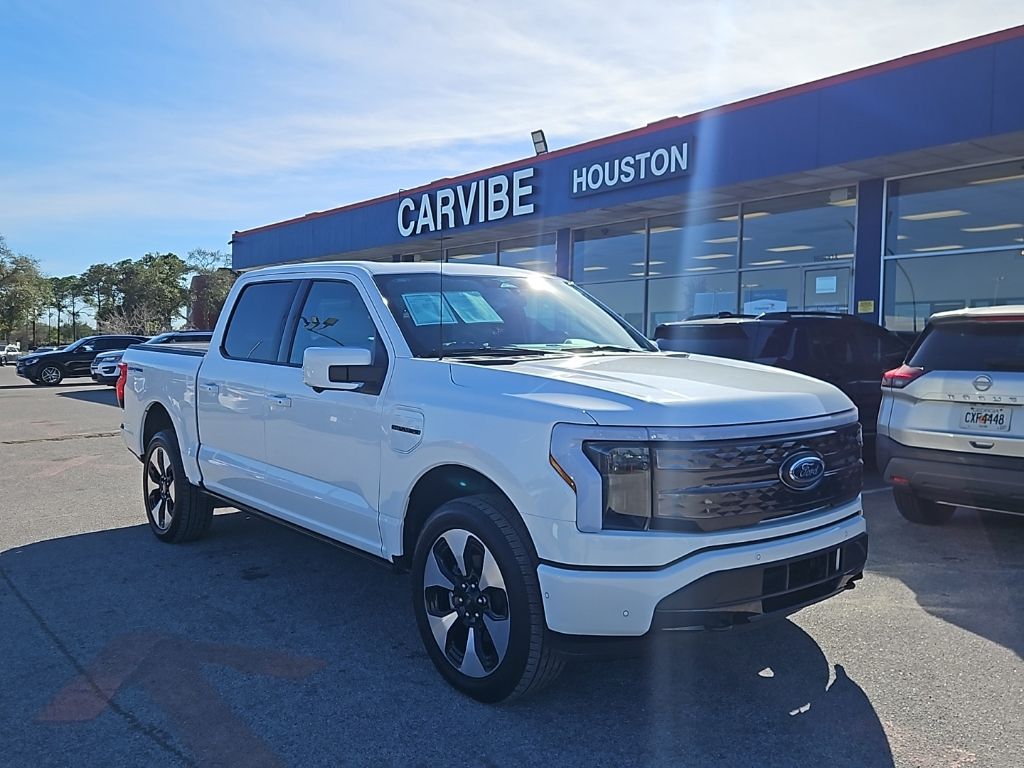 2023 Ford F-150 Lightning Platinum's photo