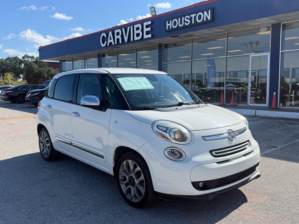 Used 2017 FIAT 500L Lounge Hatchback