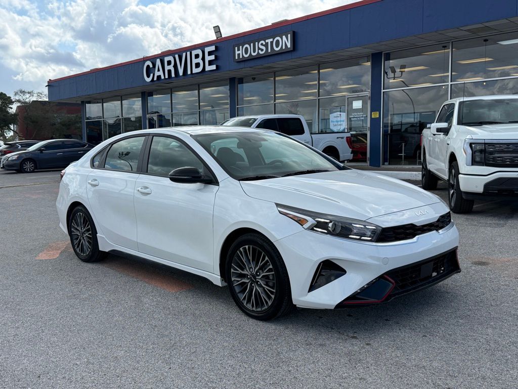 2024 Kia Forte GT-Line's photo