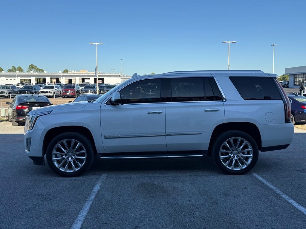 Used 2019 Cadillac Escalade Luxury SUV