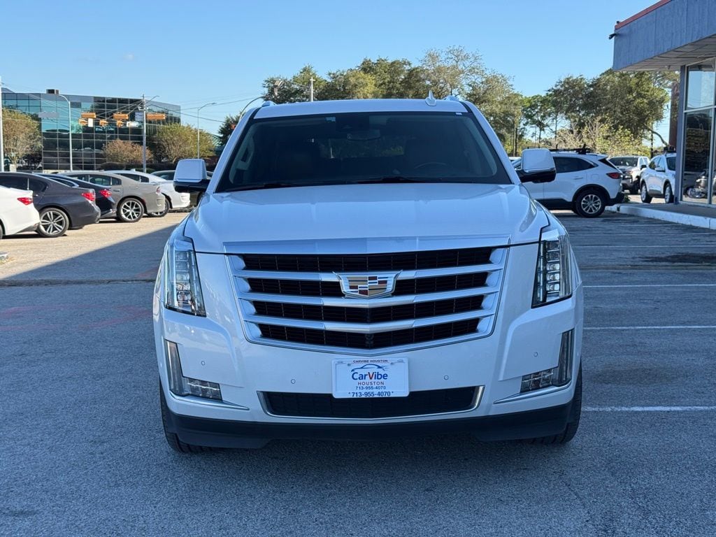 Used 2019 Cadillac Escalade Luxury SUV