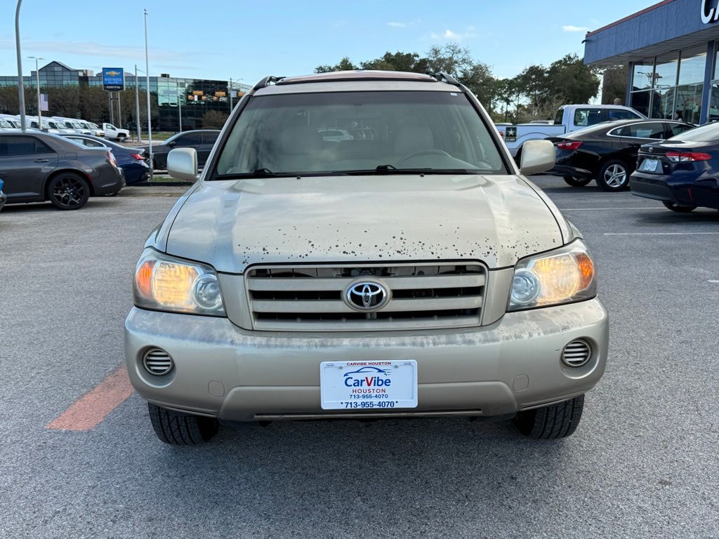 2005 Toyota Highlander photo 2