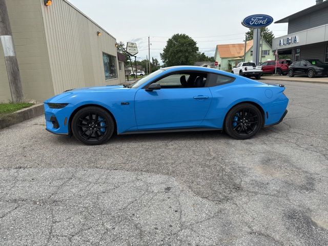 2024 Ford Mustang GT photo 4
