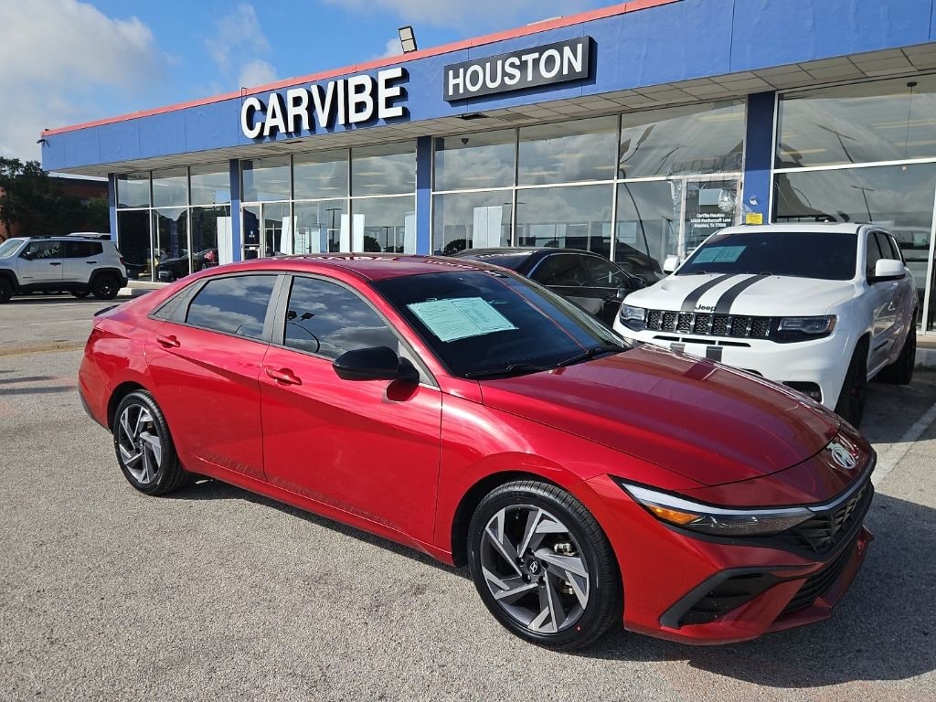 Used 2025 Hyundai Elantra SEL Sport Sedan
