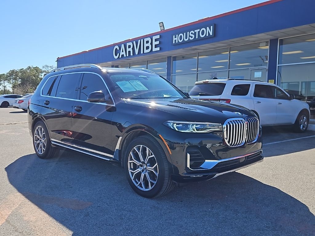 2019 BMW X7 50i's photo