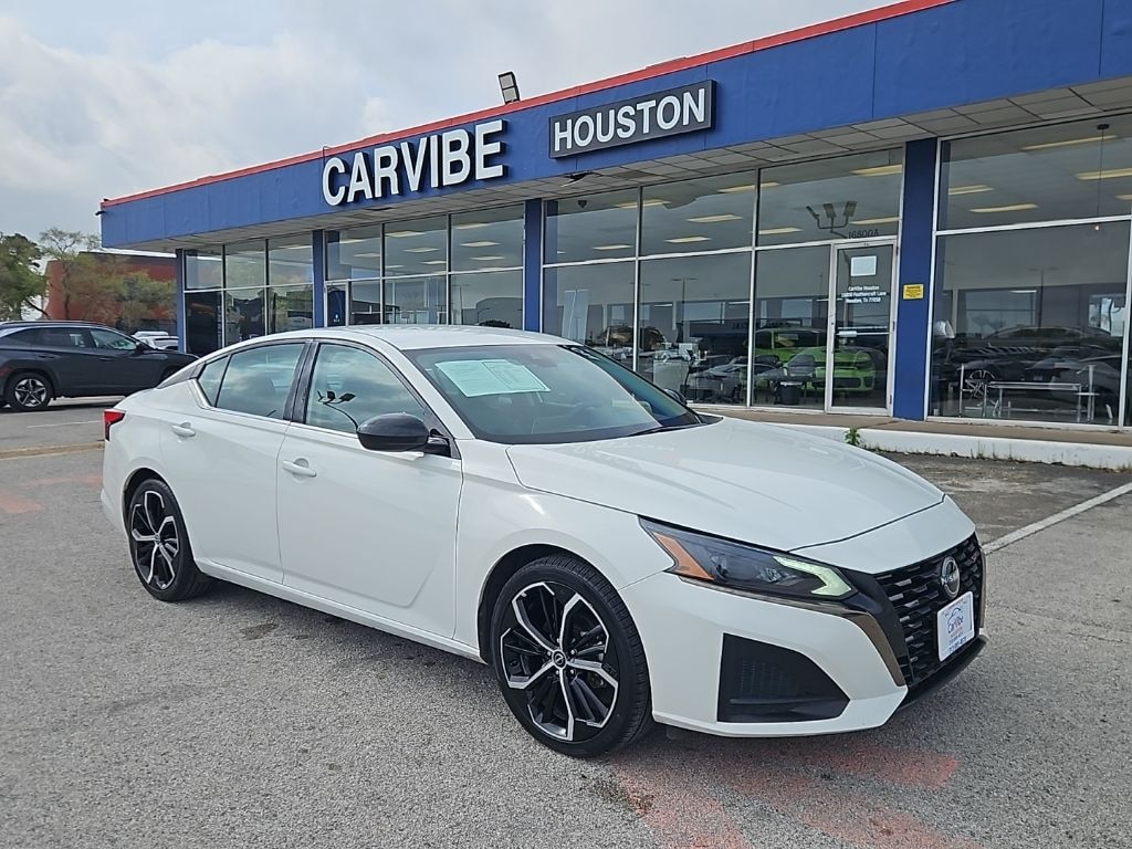 Used 2024 Nissan Altima 2.5 SR Sedan