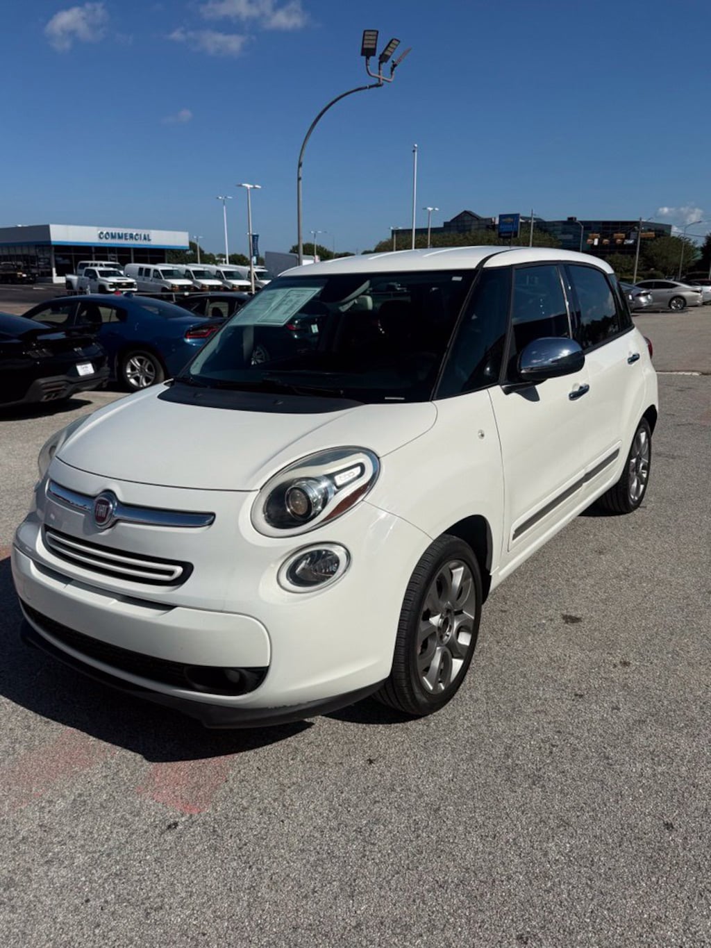 Used 2017 FIAT 500L Lounge Hatchback