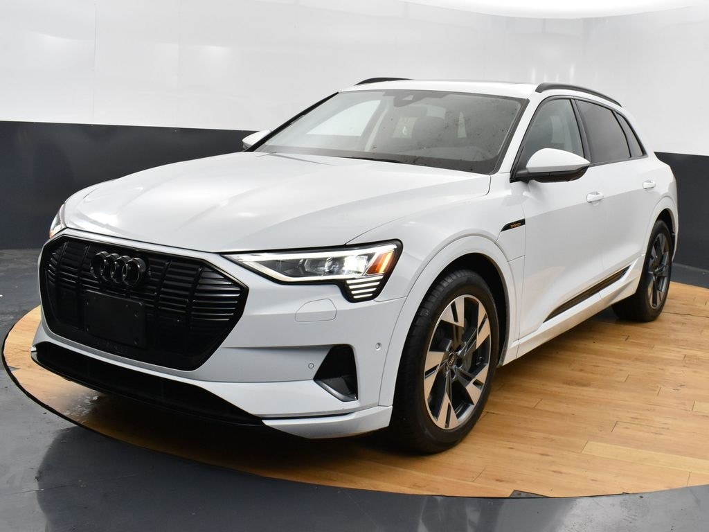 Used 2022 Audi e-tron Premium with VIN WA1AAAGE0NB043476 for sale in Trooper, PA