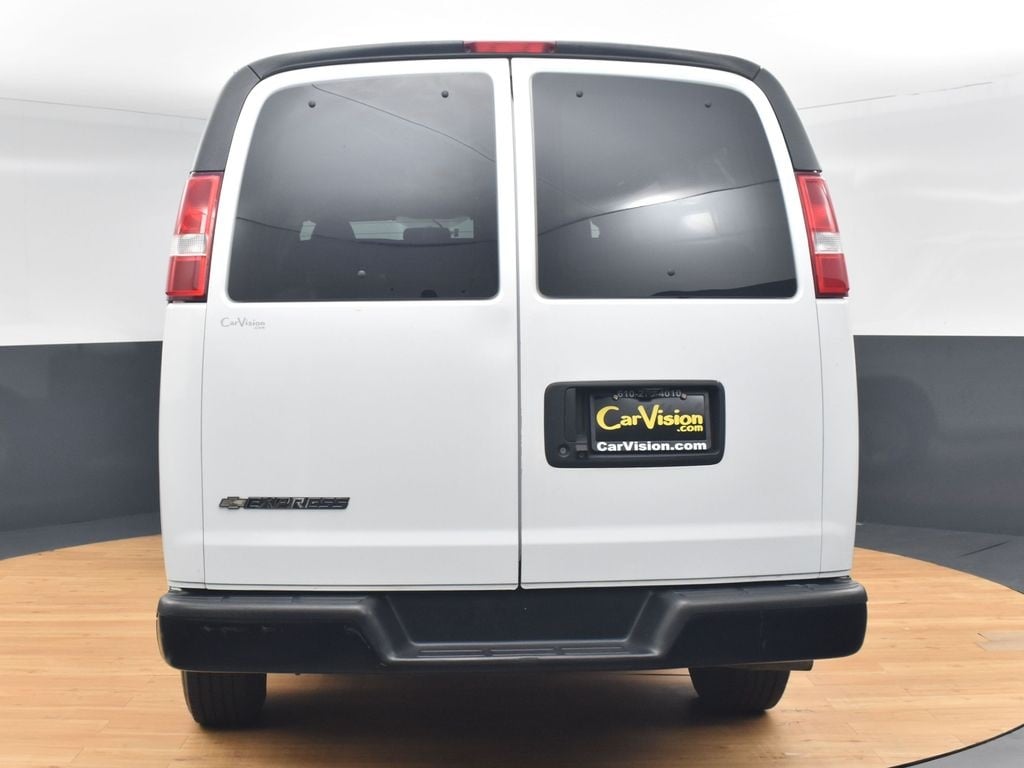 Used 2019 Chevrolet Express Passenger LS with VIN 1GAWGEFG6K1334157 for sale in Trooper, PA