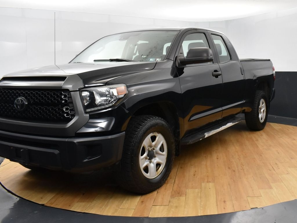 Used 2018 Toyota Tundra SR with VIN 5TFUM5F19JX078983 for sale in Hazle Township, PA