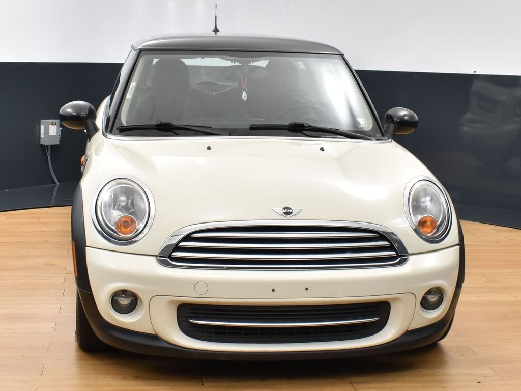 Used 2011 MINI Cooper Base with VIN WMWSU3C53BT098445 for sale in Trooper, PA