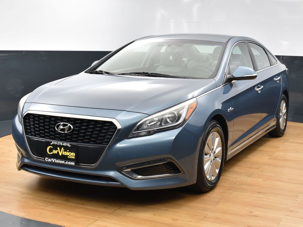 Used 2016 Hyundai Sonata Hybrid Base with VIN KMHE24L18GA039740 for sale in Trooper, PA