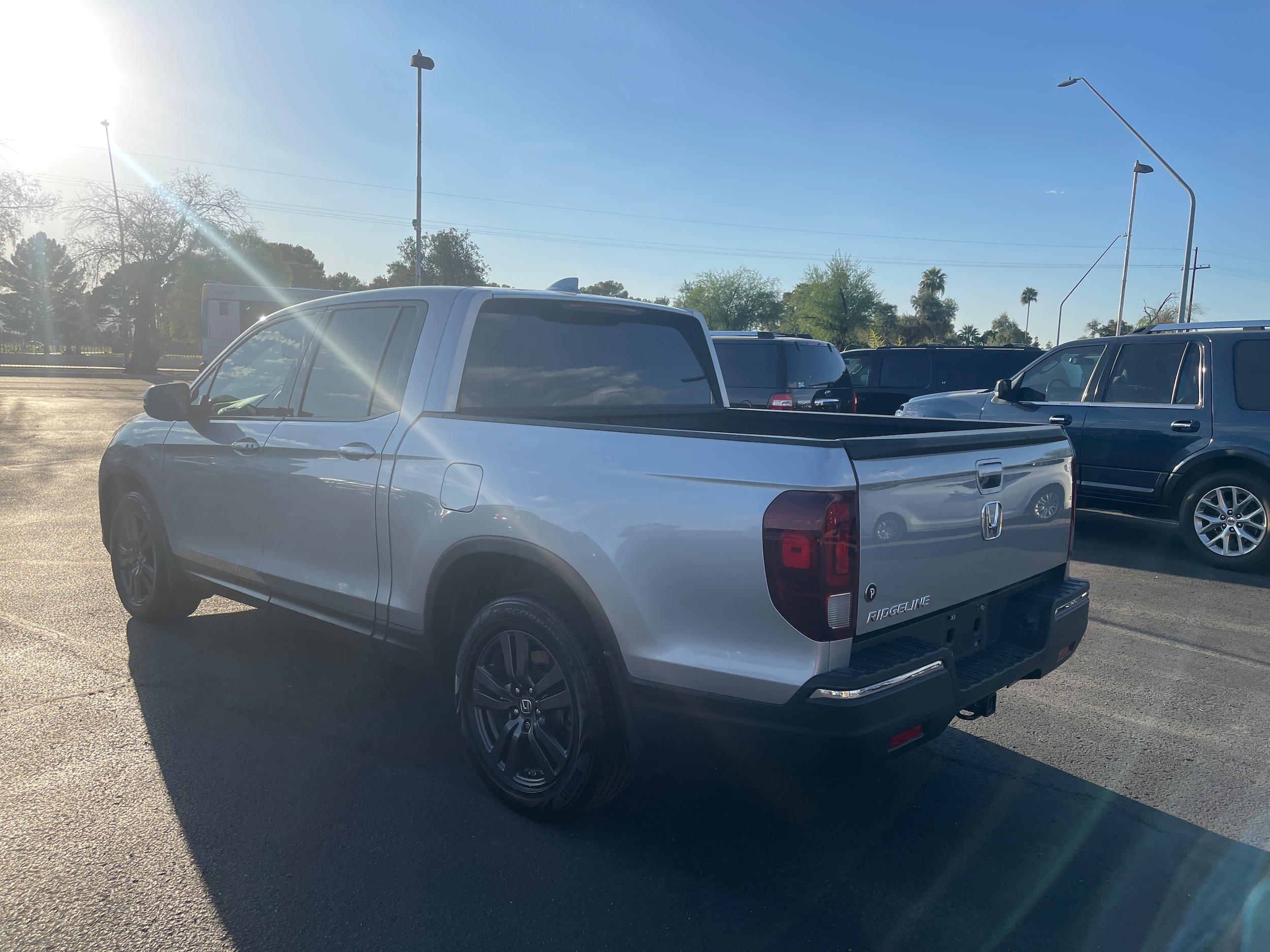 2019 Honda Ridgeline Sport photo 3