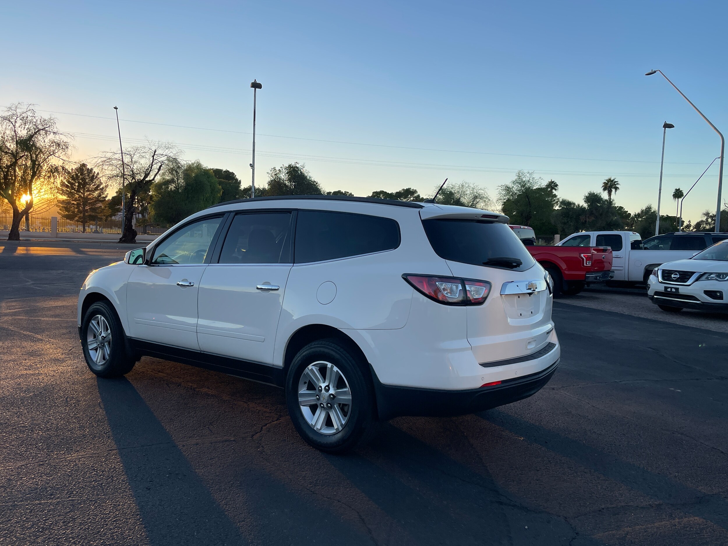 2013 Chevrolet Traverse 1LT photo 3