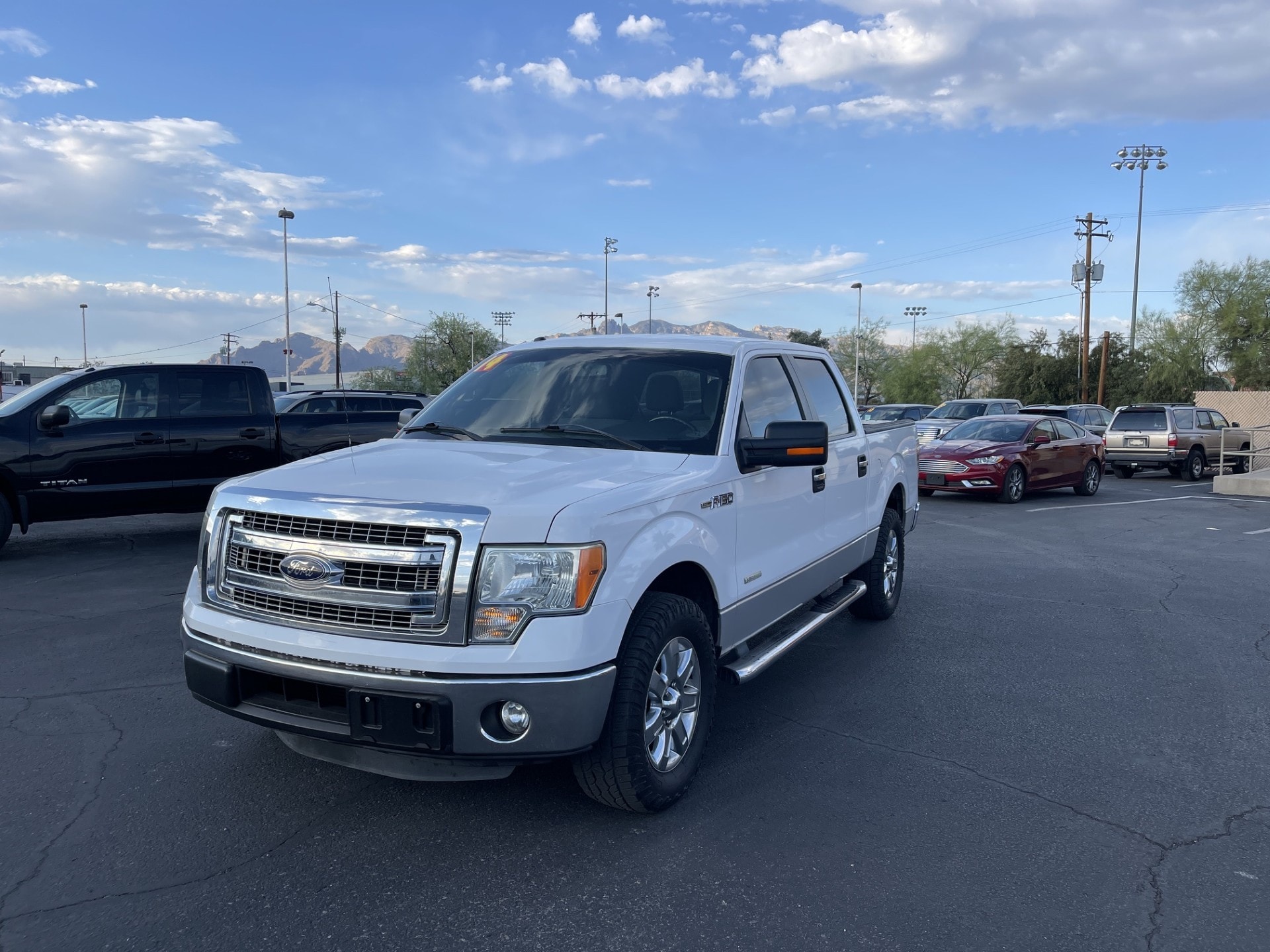 2014 Ford F-150 XLT SuperCrew 145-in's photo