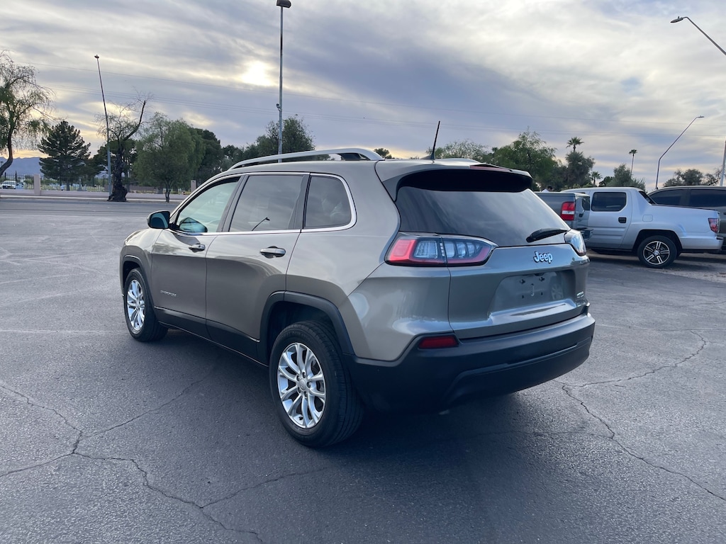 Used 2019 Jeep Cherokee Latitude FWD SUV