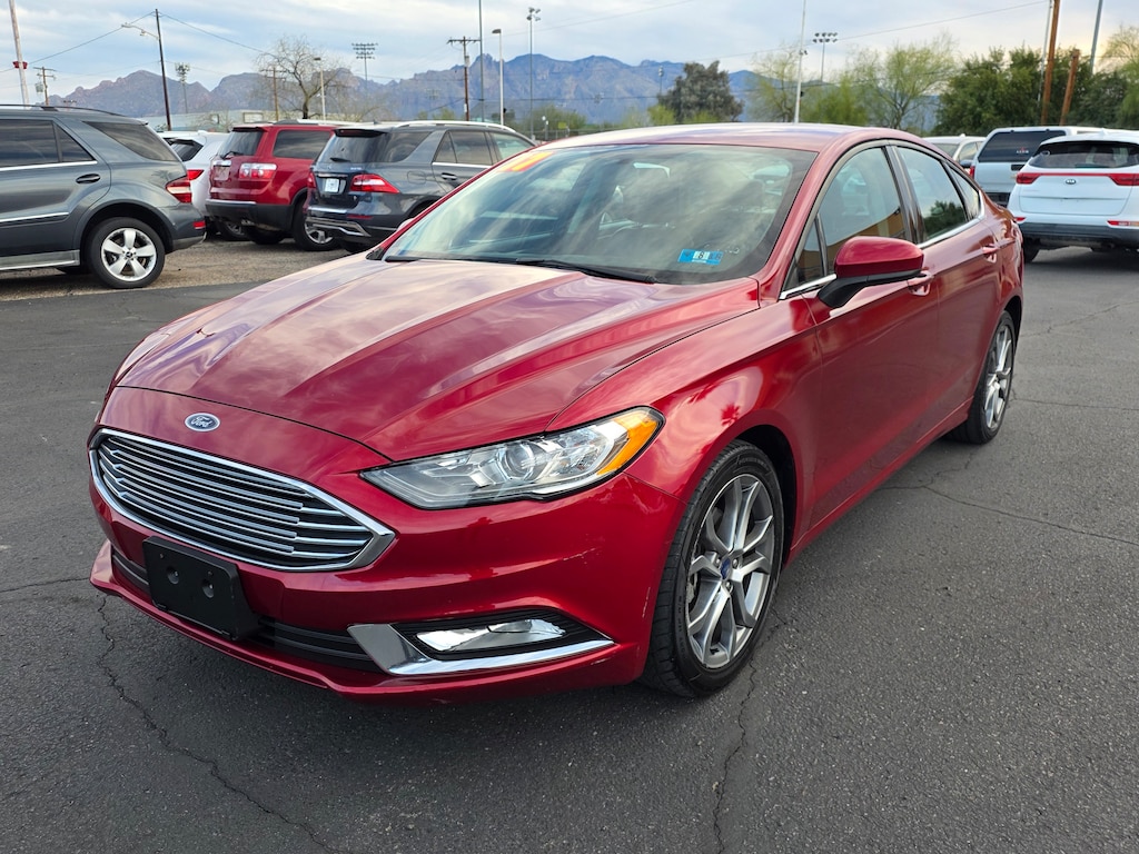 Used 2017 Ford Fusion SE Sedan