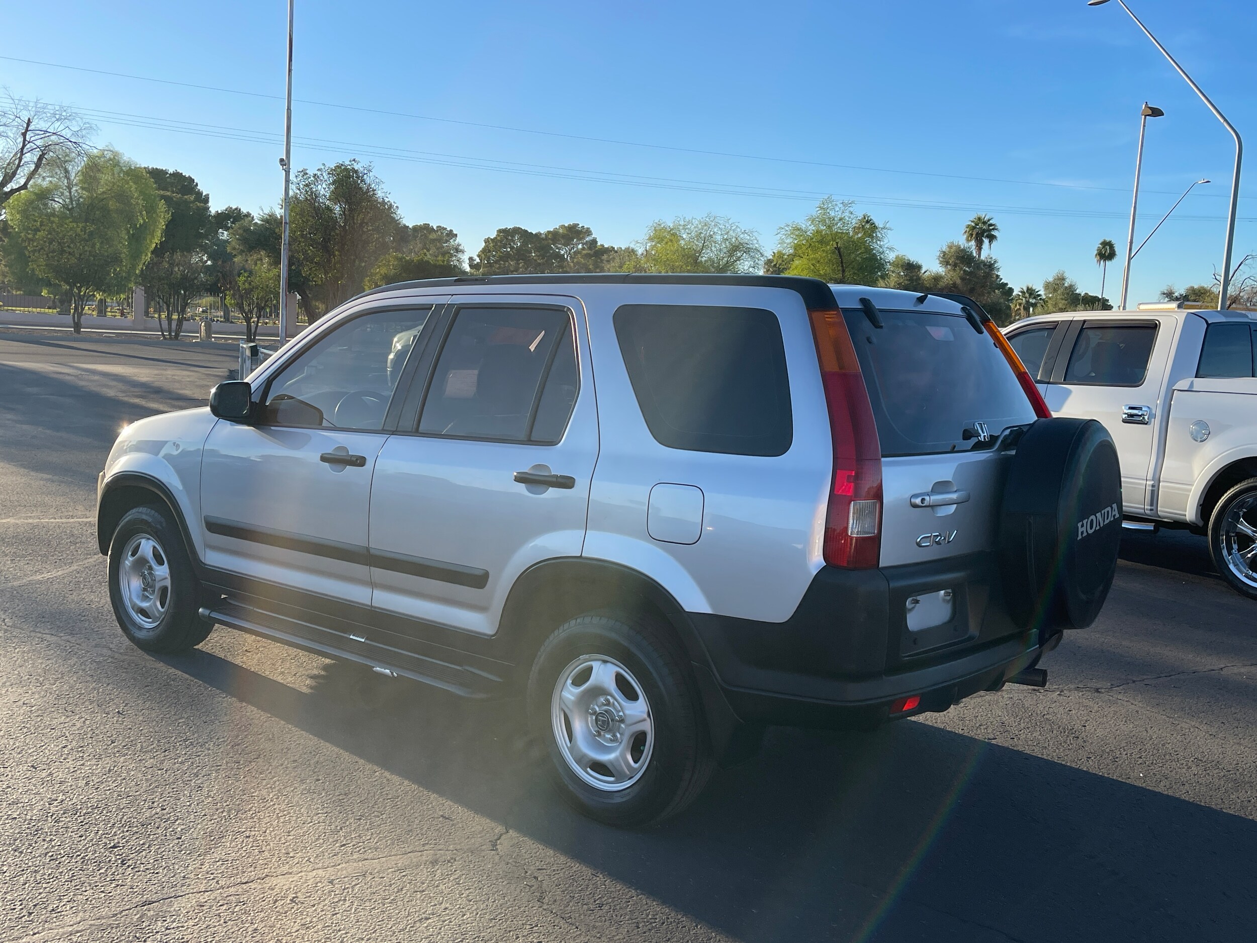 2004 Honda CR-V LX photo 2