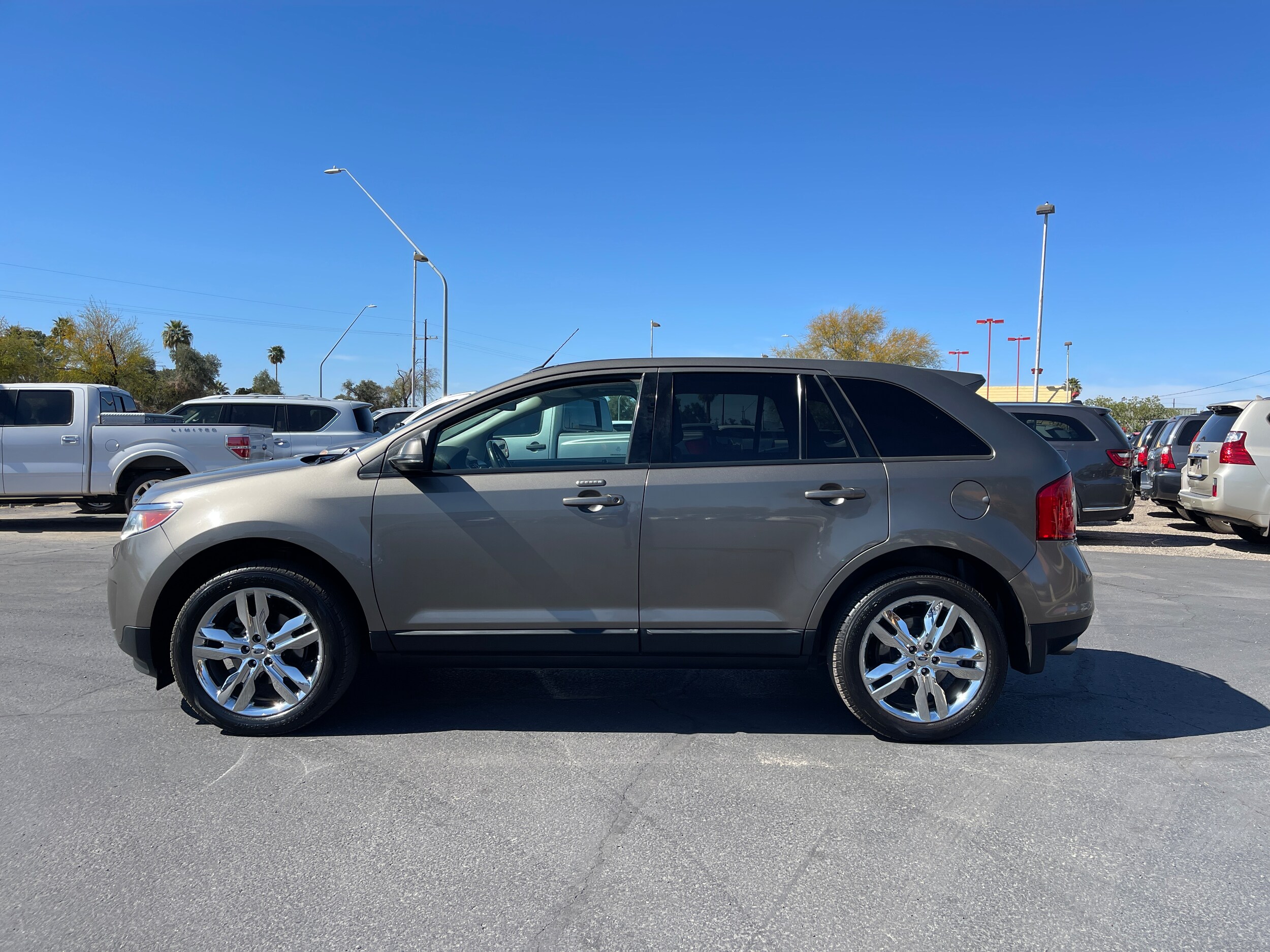2013 Ford Edge SEL photo 2