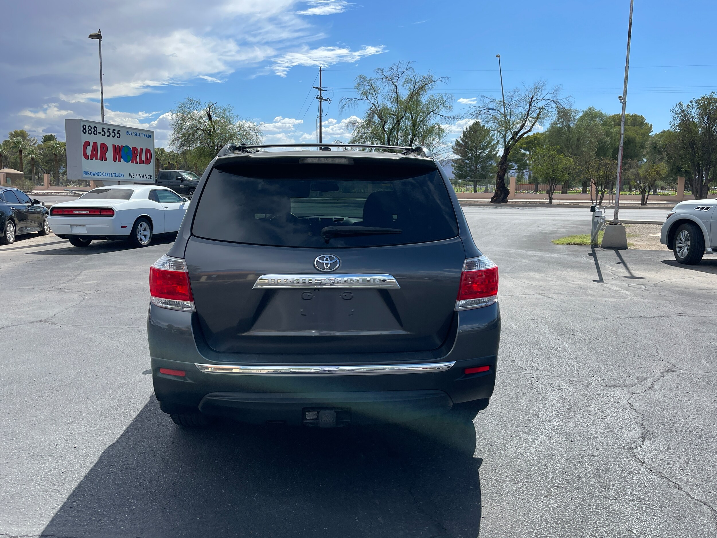 2012 Toyota Highlander SE photo 3