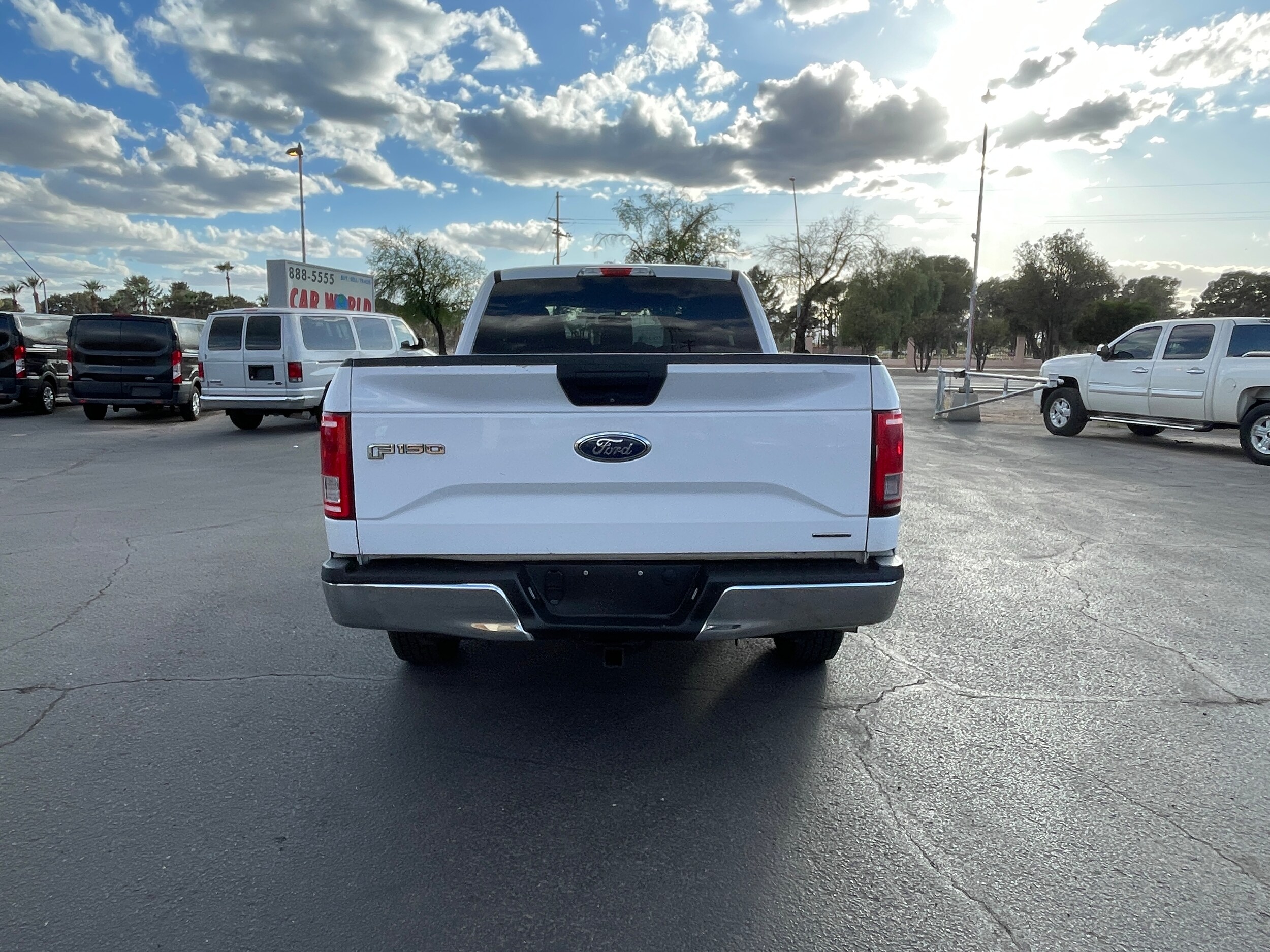 2015 Ford F-150 XLT photo 4