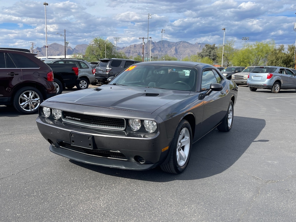 Used 2014 Dodge Challenger SXT Coupe