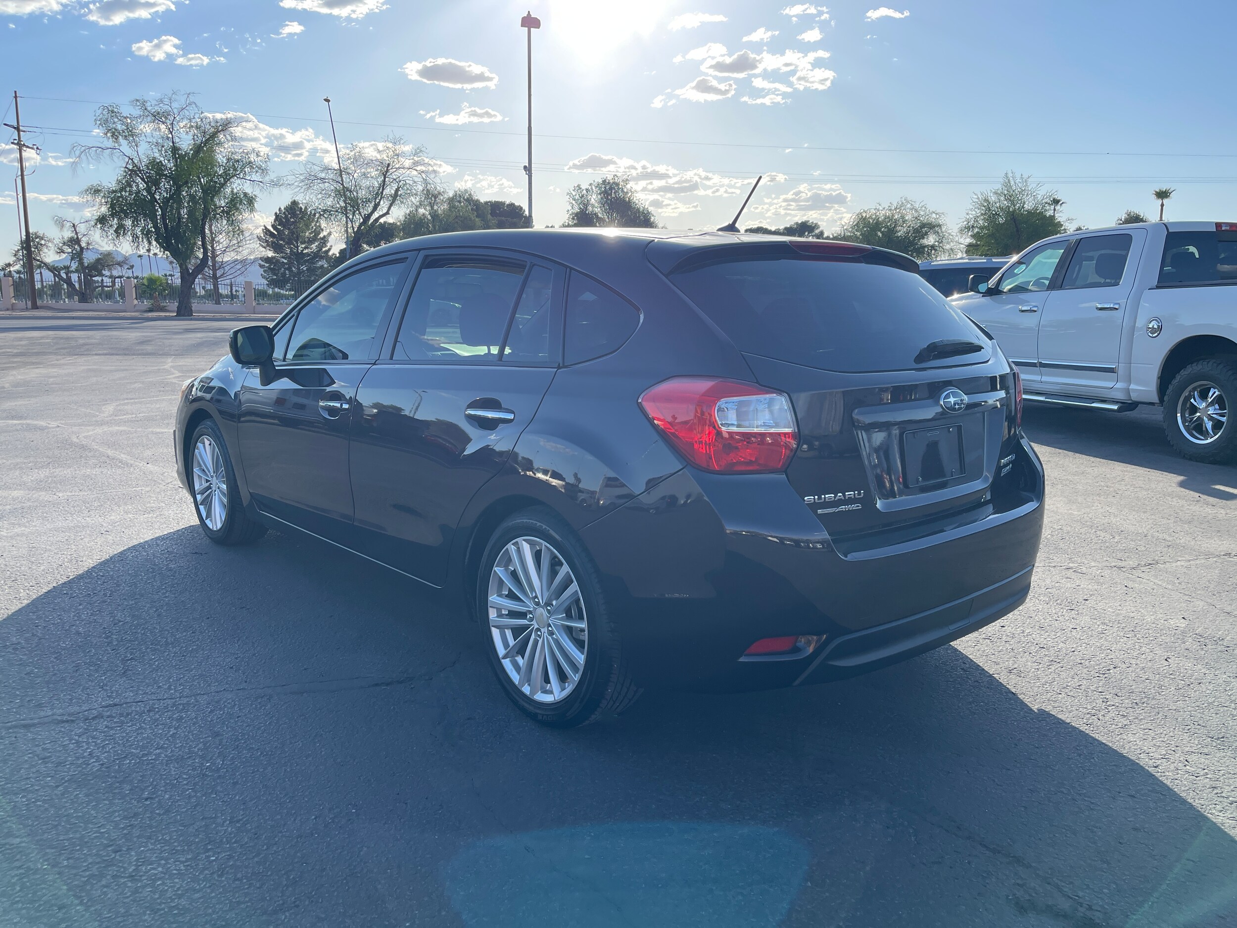 2013 Subaru Impreza 2.0i Limited photo 3