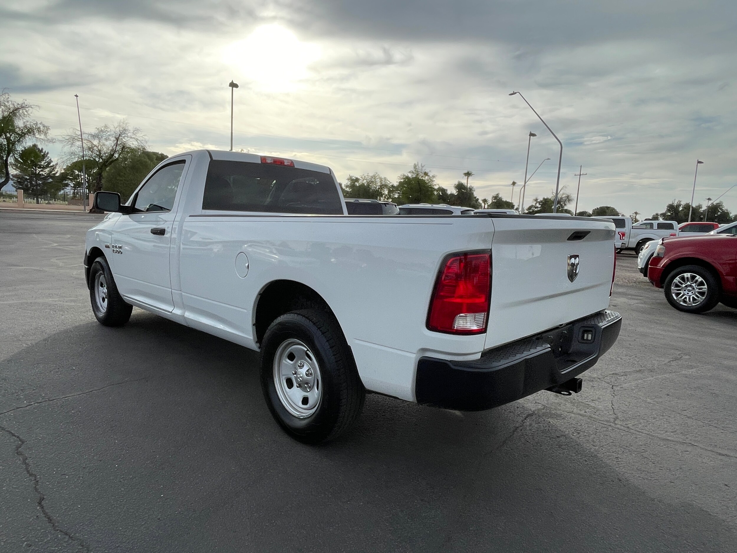 2016 Ram 1500 Tradesman photo 3