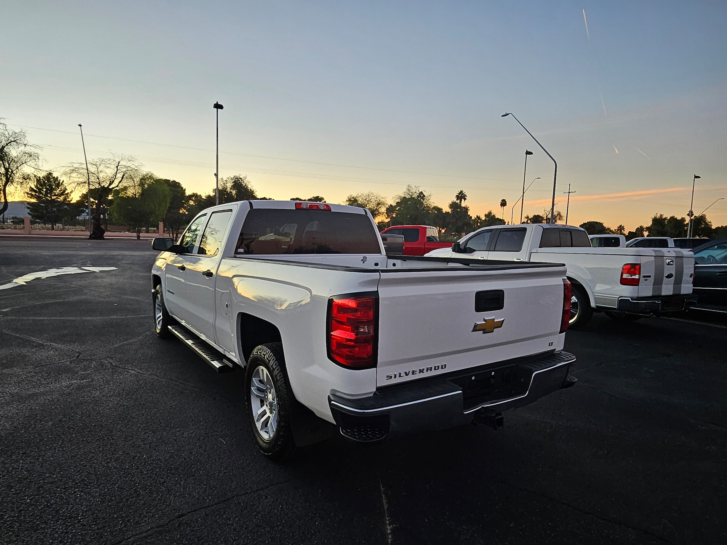 2014 Chevrolet Silverado 1500 LT photo 3