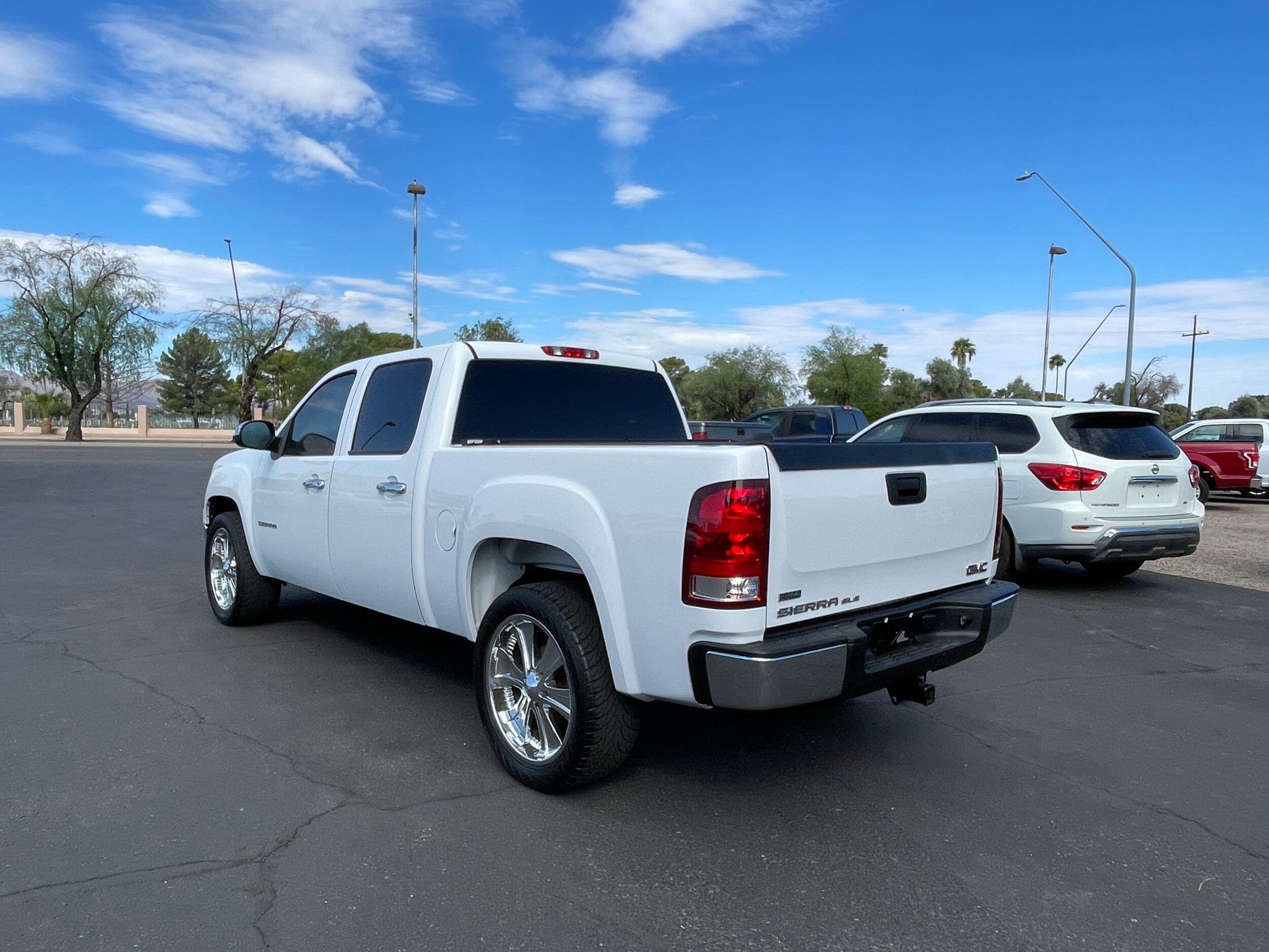 2010 Gmc Sierra 1500 SLE photo 3