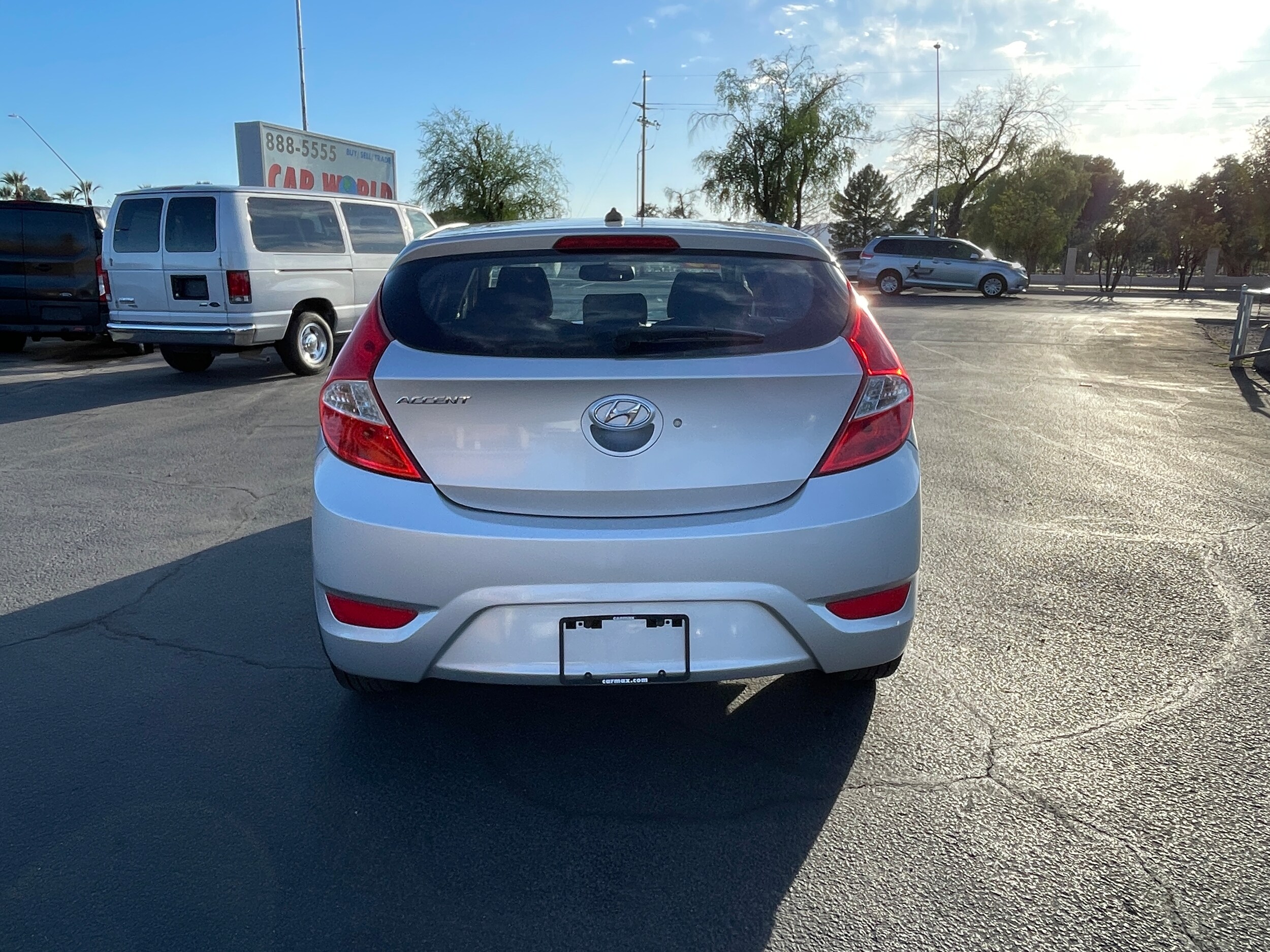 2013 Hyundai Accent GS photo 4