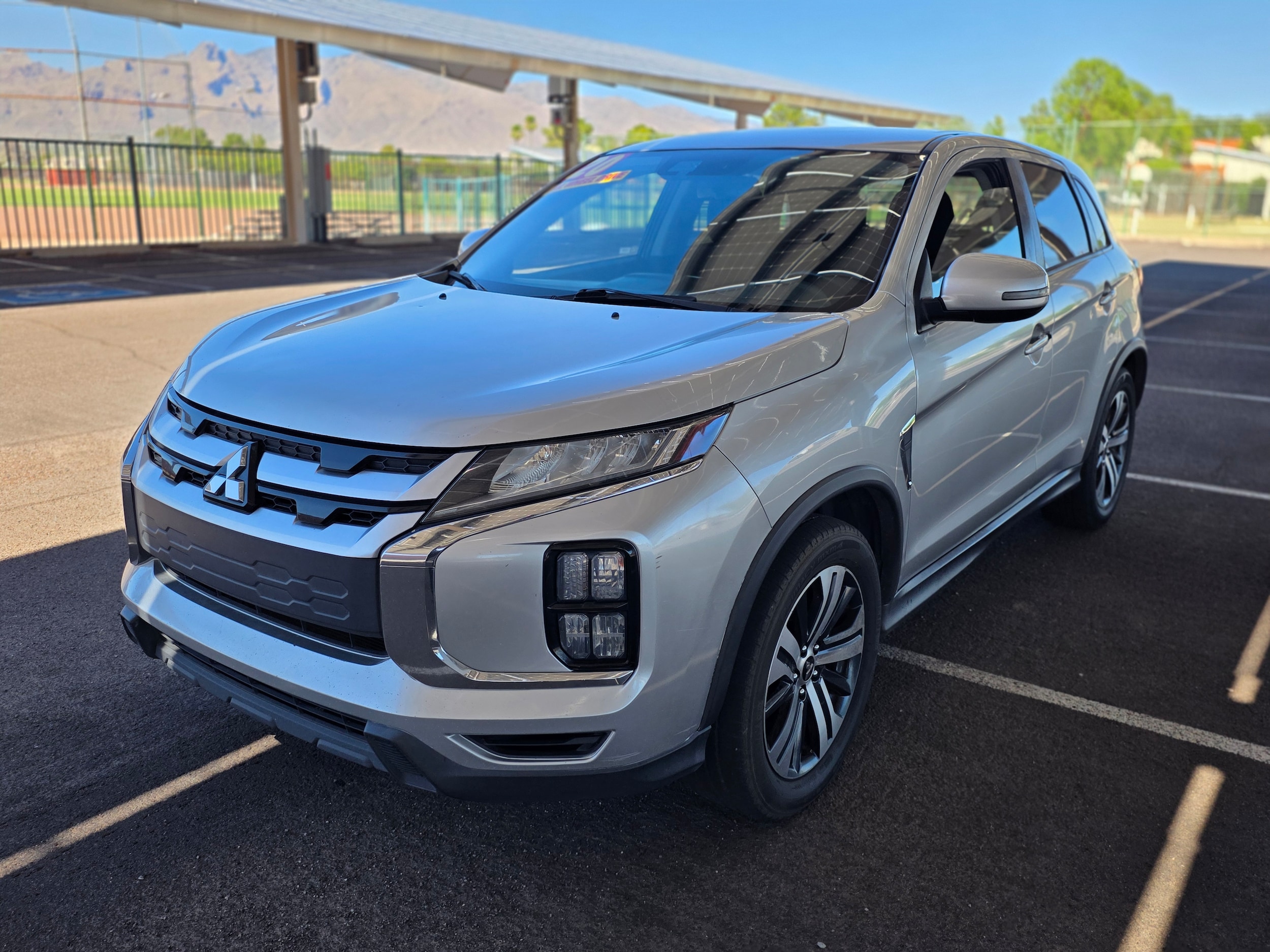 2020 Mitsubishi Outlander Sport 2.0 SE AWC CVT's photo