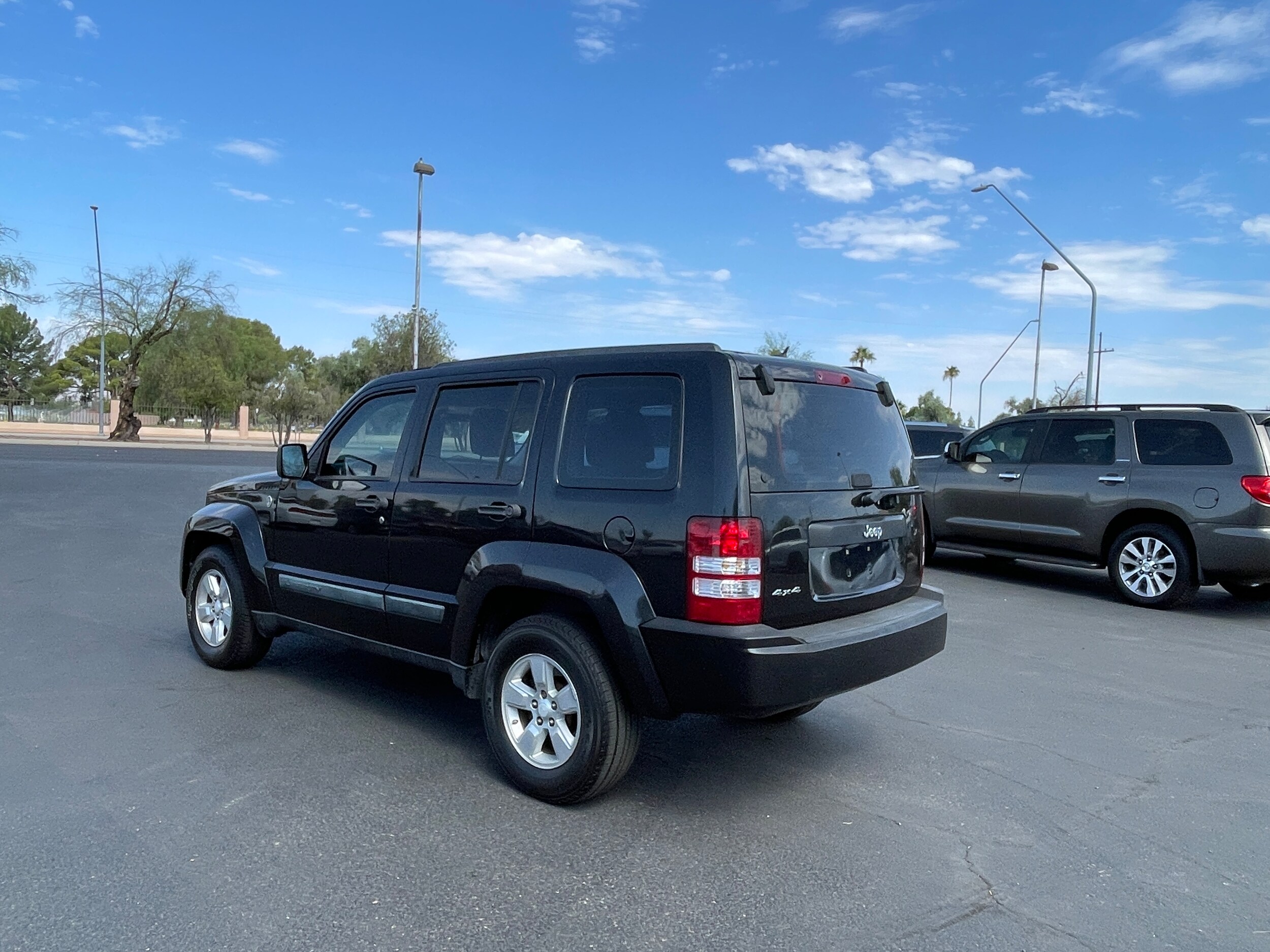 2009 Jeep Liberty Sport photo 3