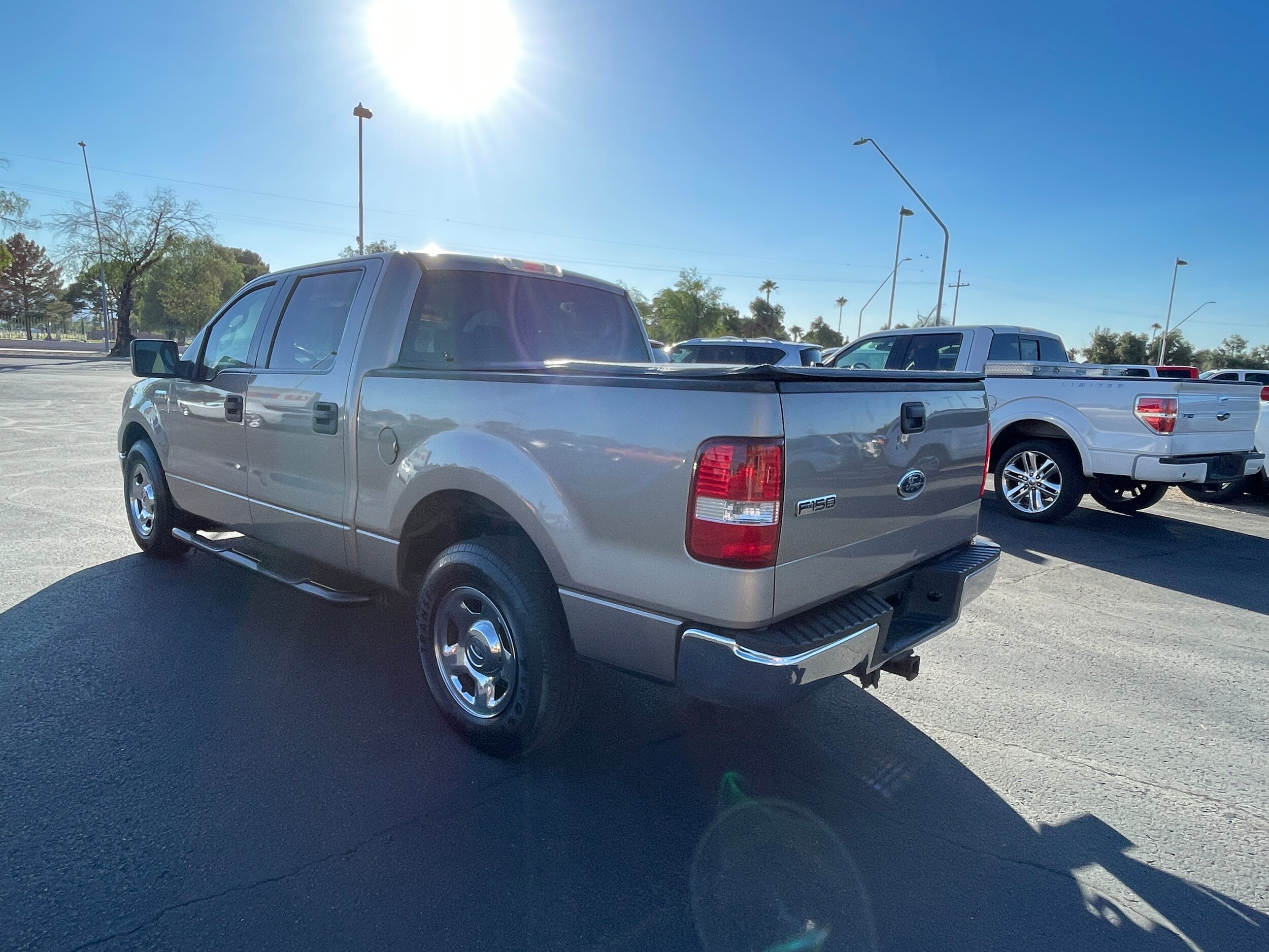 2005 Ford F-150 XLT photo 3