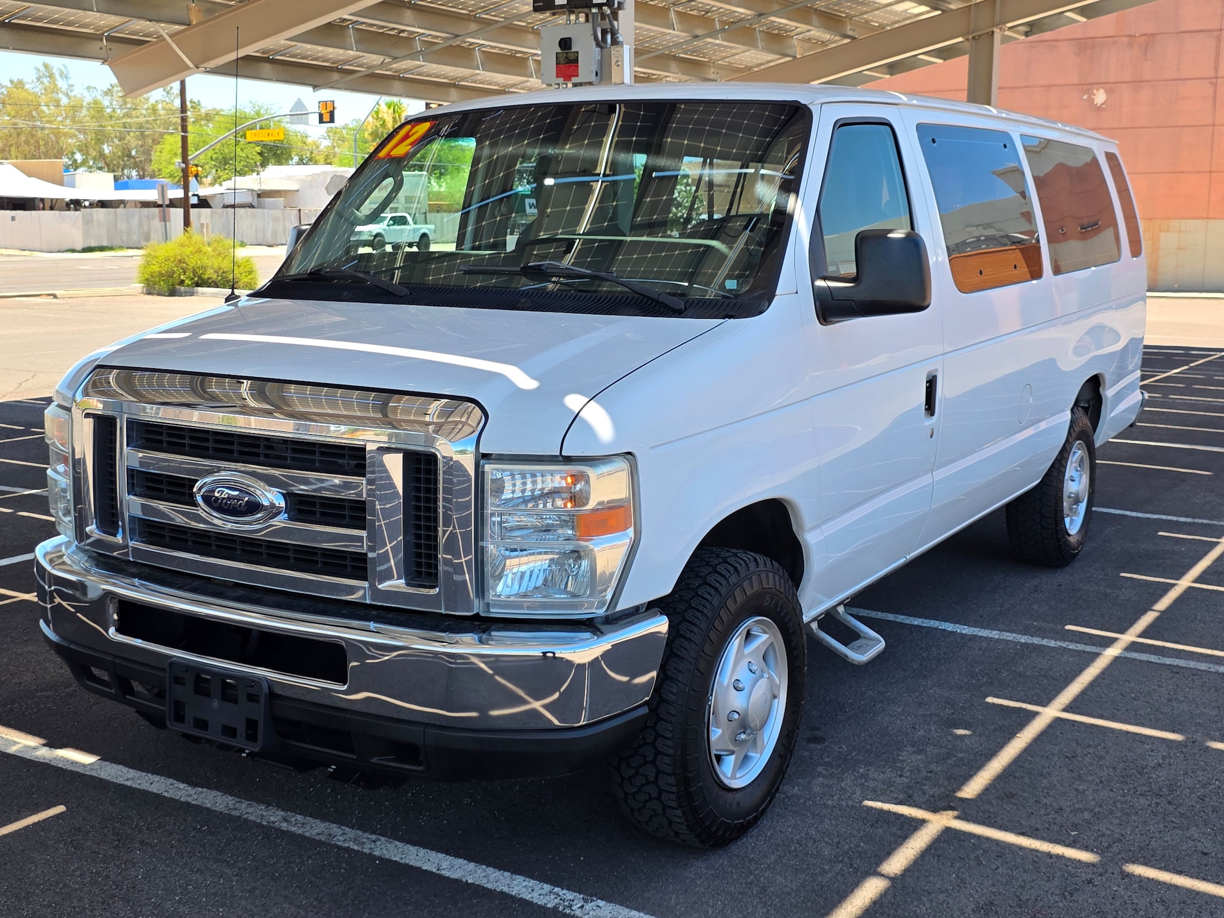 2012 Ford E-Series E-350 XL Super Duty Extended's photo