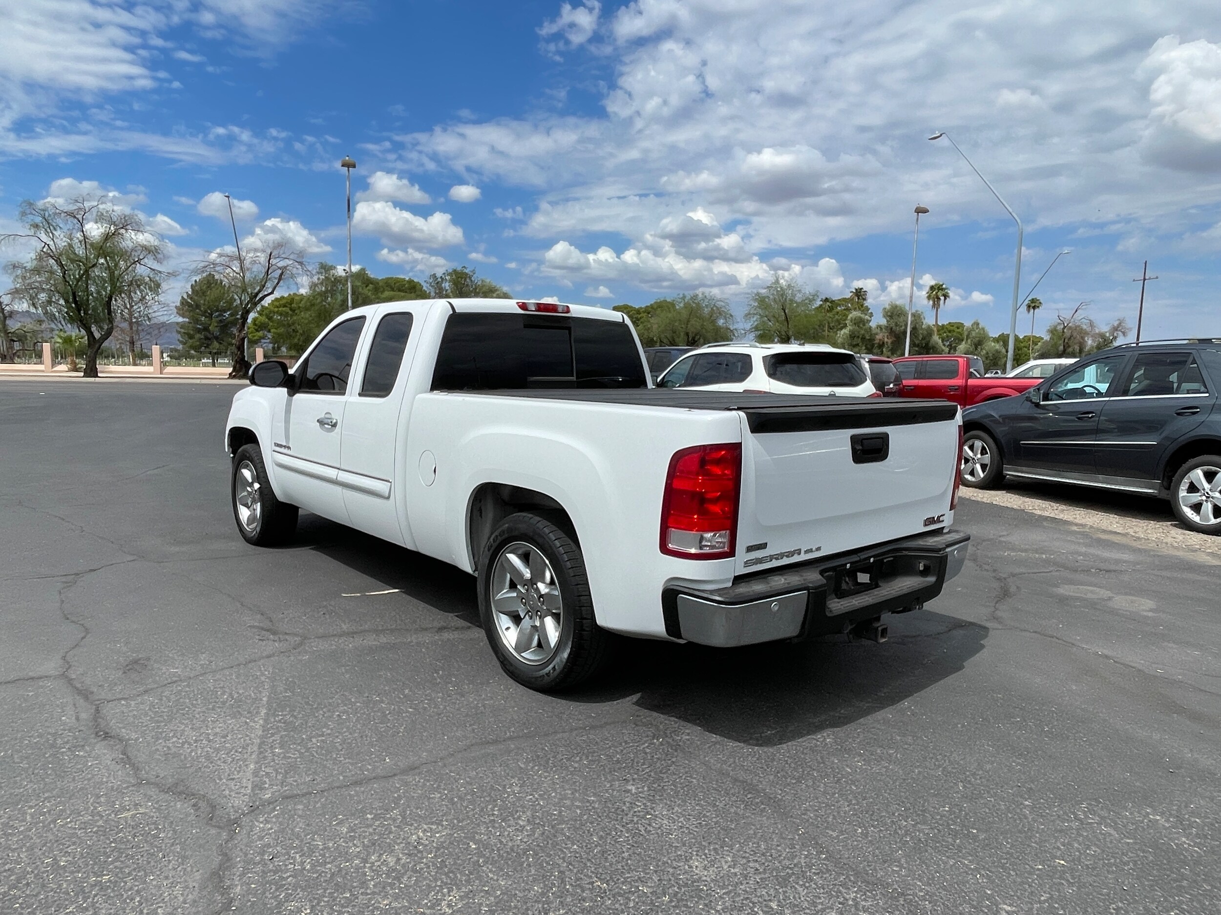 2012 Gmc Sierra 1500 SLE photo 3