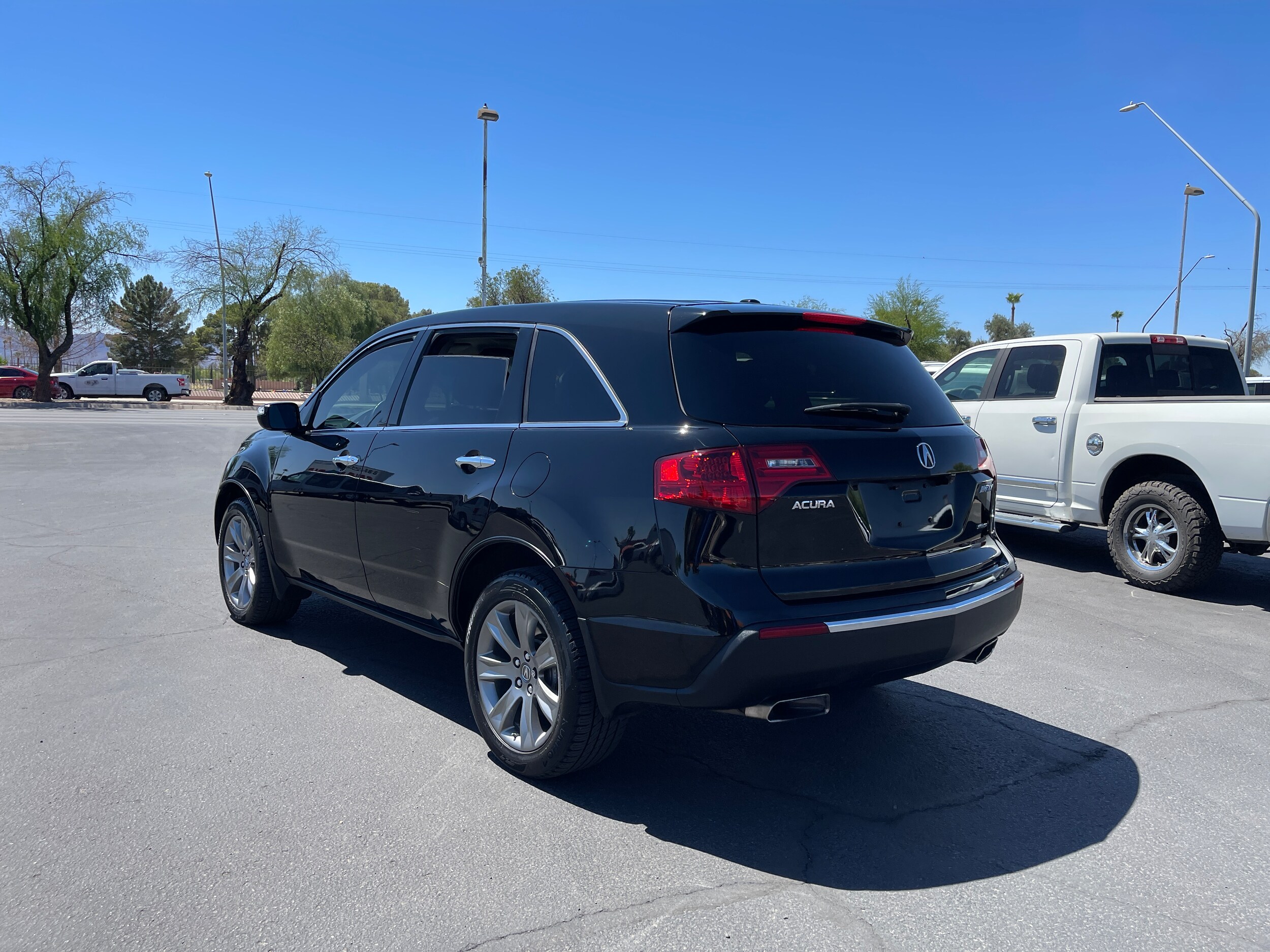 2011 Acura MDX Advance photo 3