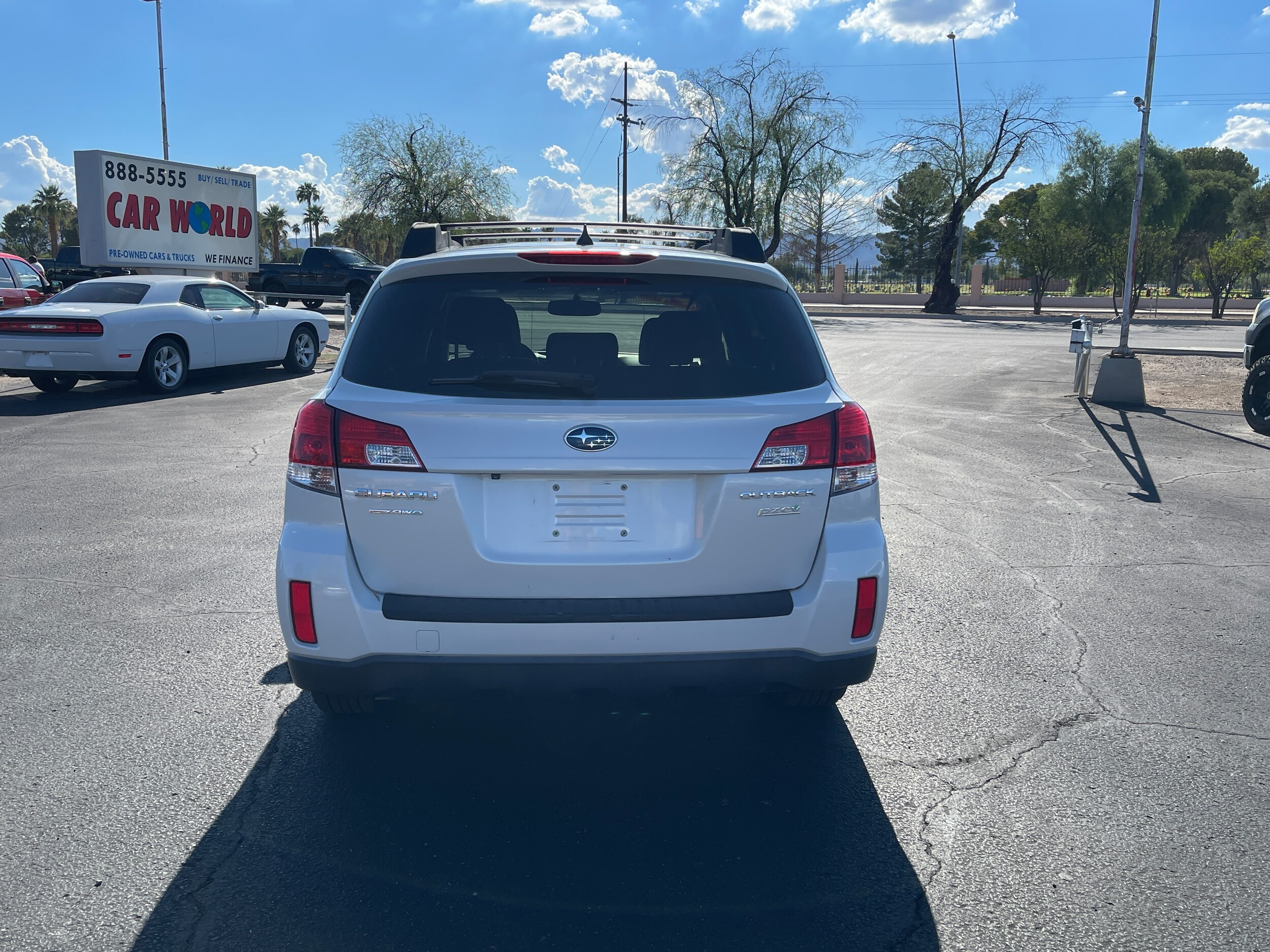 2013 Subaru Outback Limited photo 3