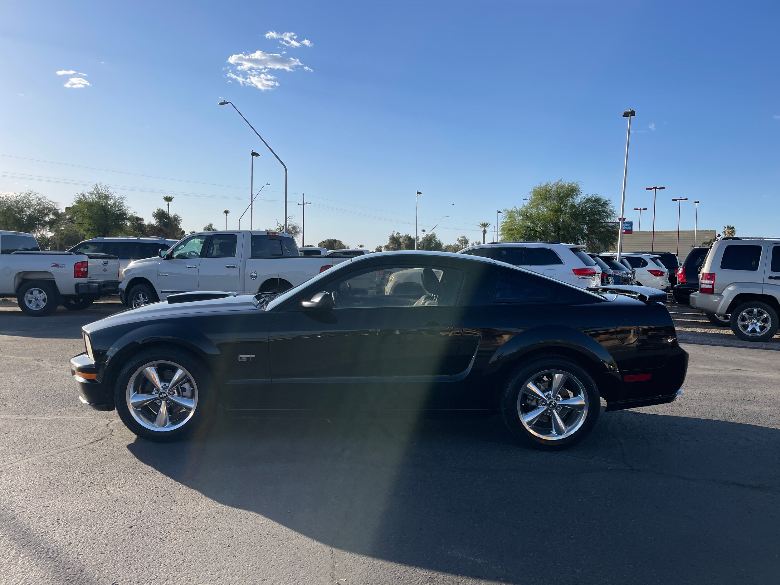 2007 Ford Mustang GT Deluxe photo 2