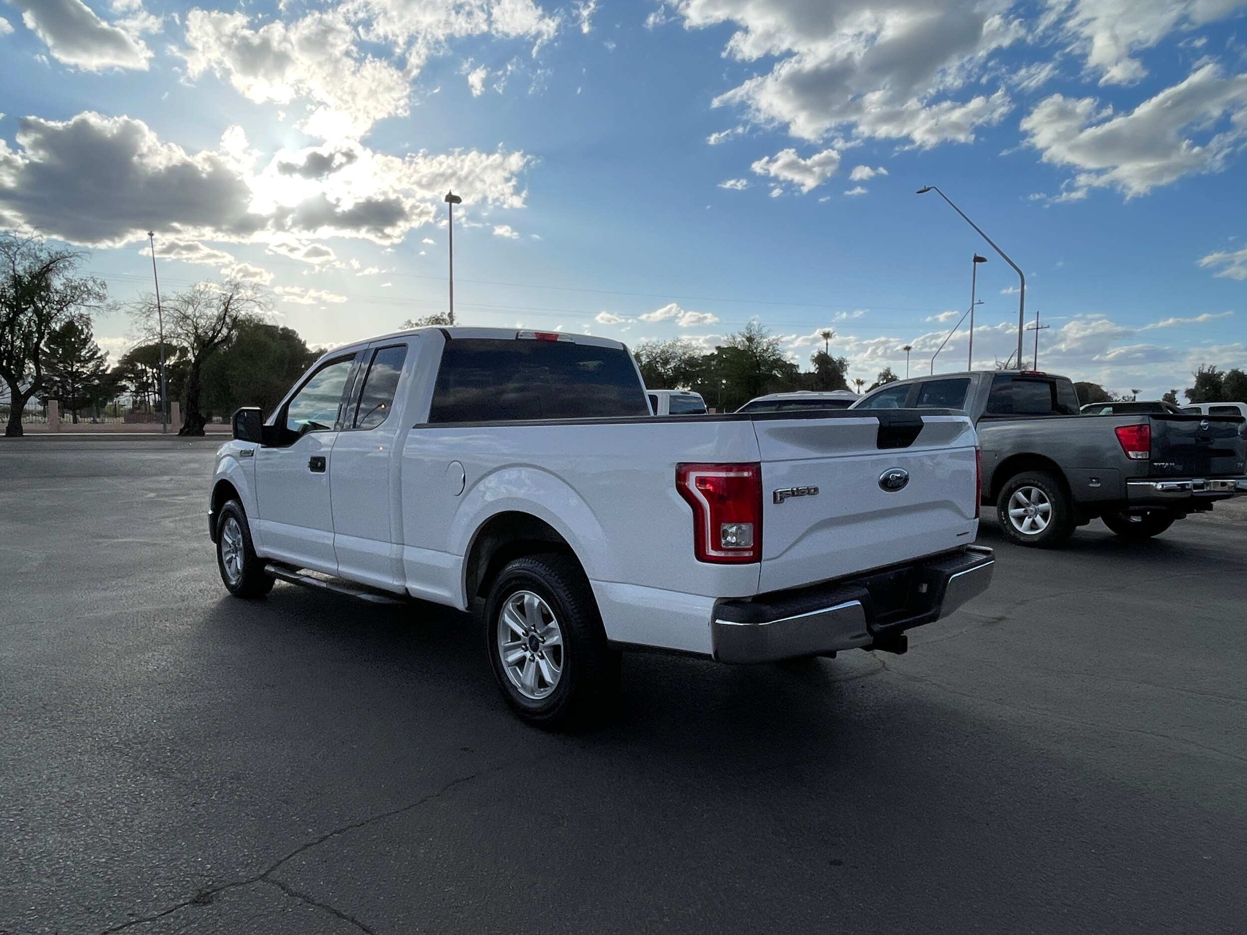 2015 Ford F-150 XLT photo 3