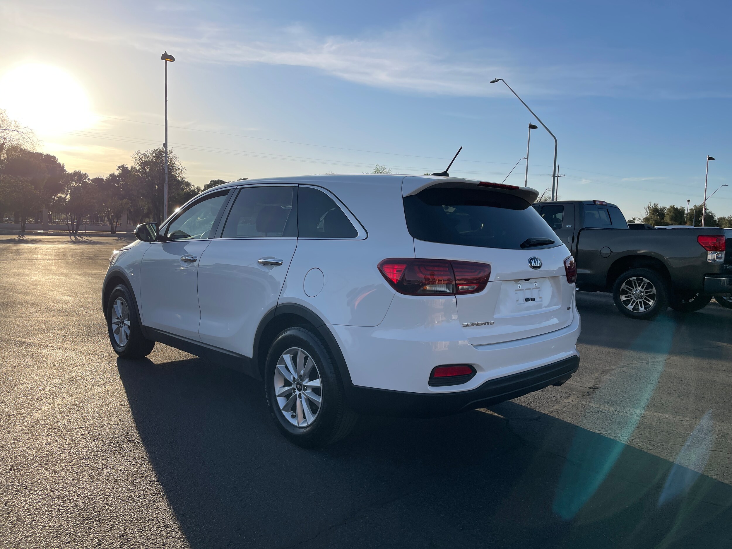 2019 Kia Sorento LX photo 3