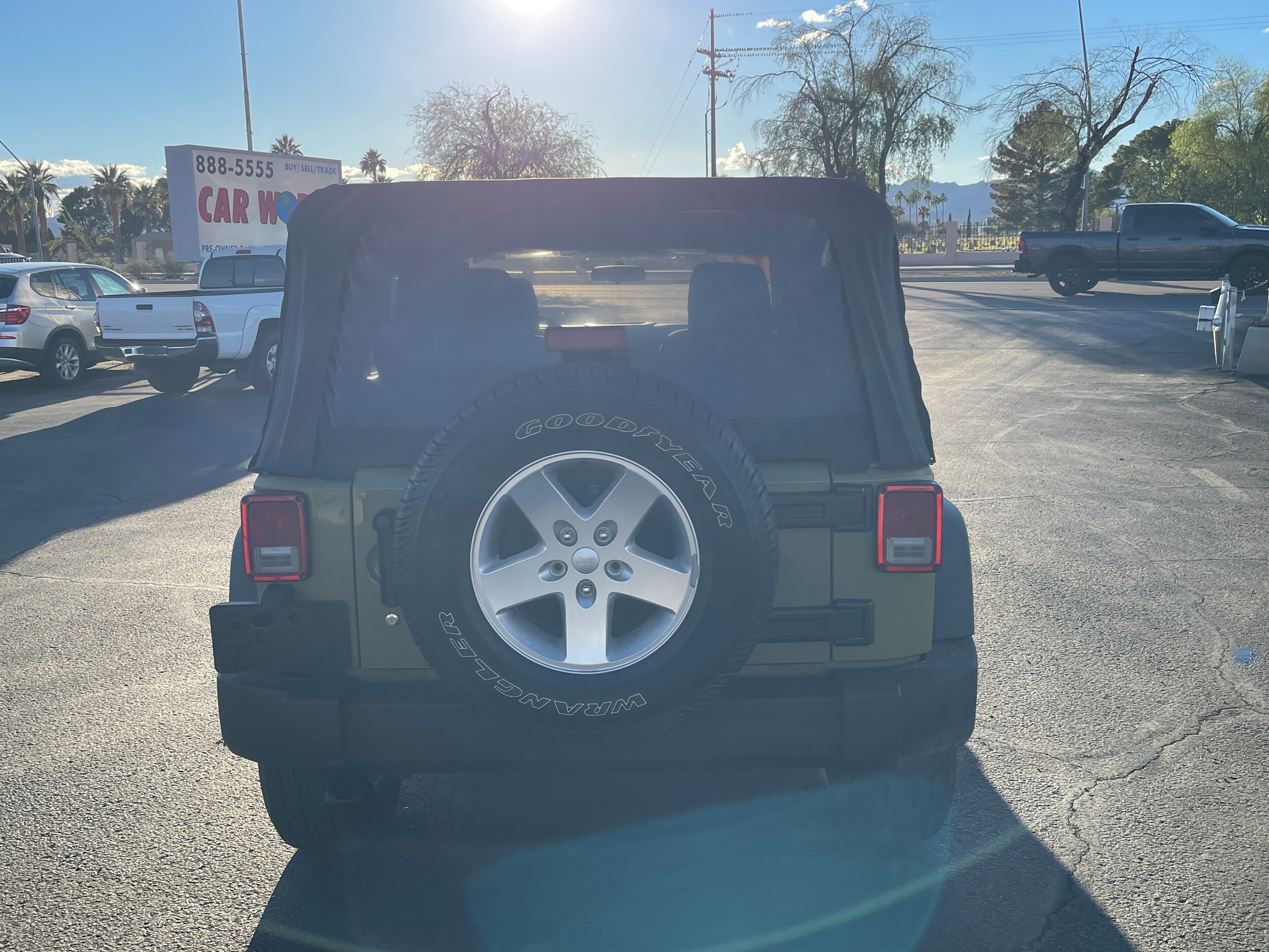 2013 Jeep Wrangler Unlimited Sport photo 4
