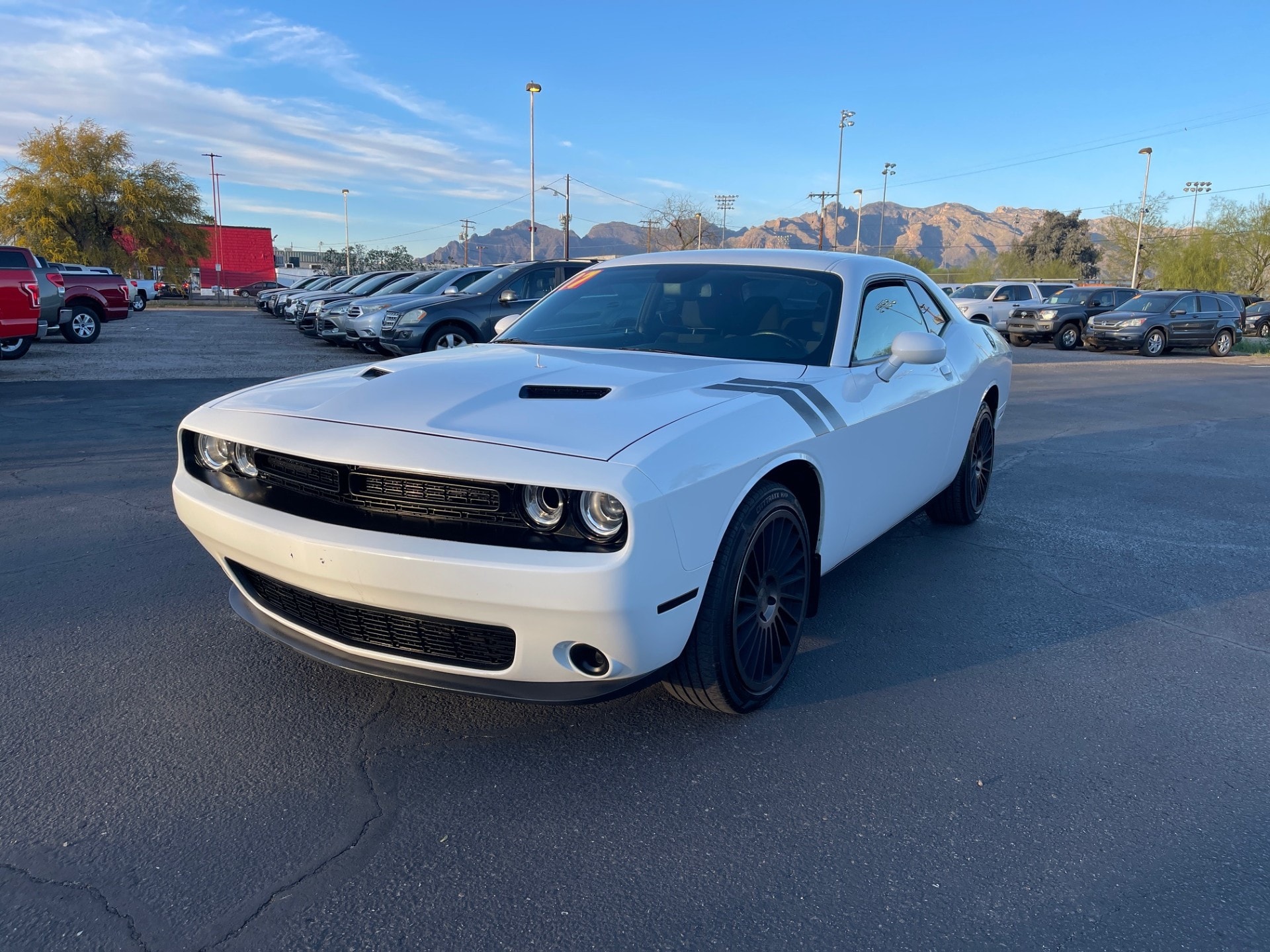 2017 Dodge Challenger SXT