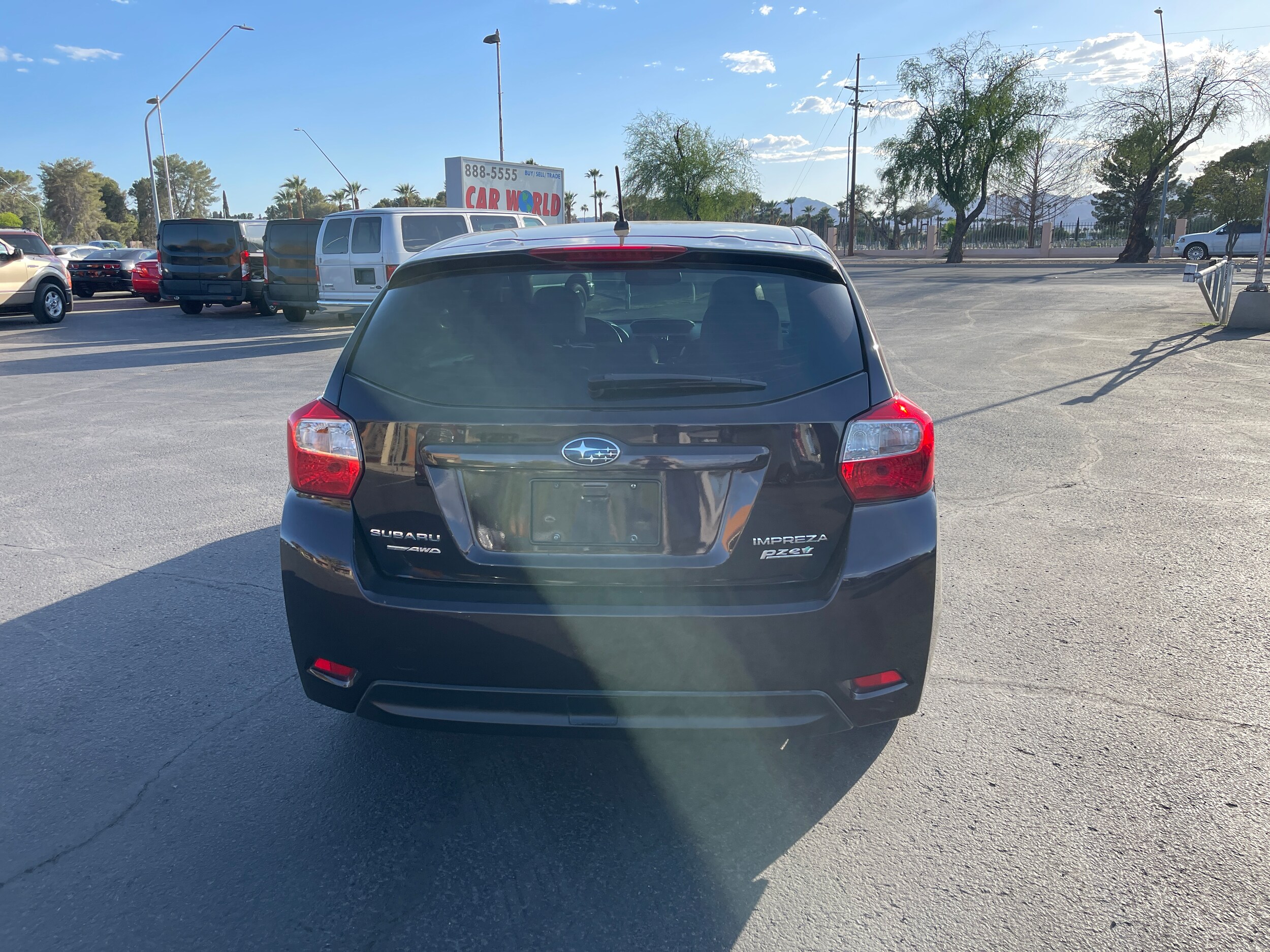 2013 Subaru Impreza 2.0i Limited photo 4