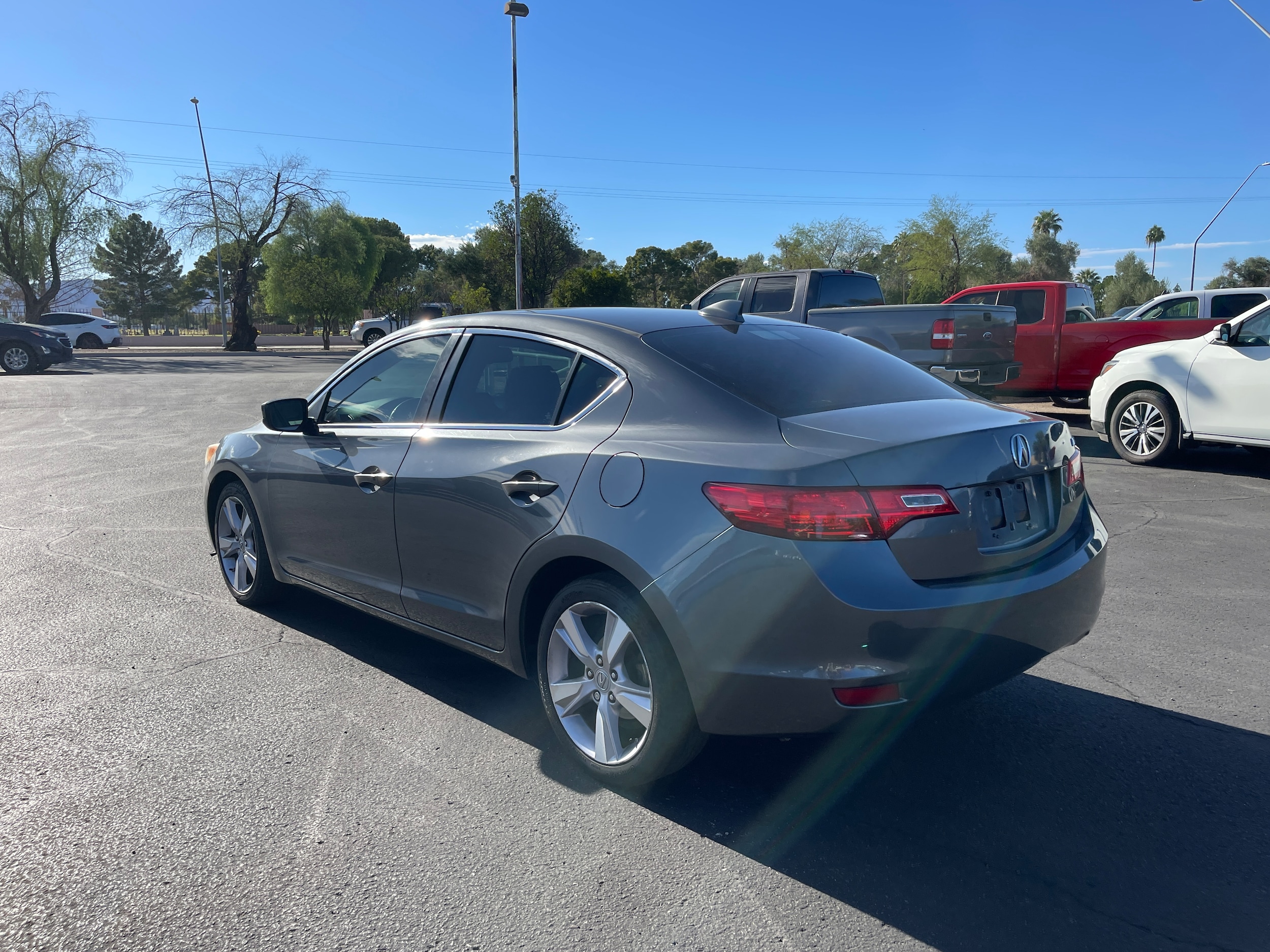 2013 Acura ILX 2.0L Technology photo 3