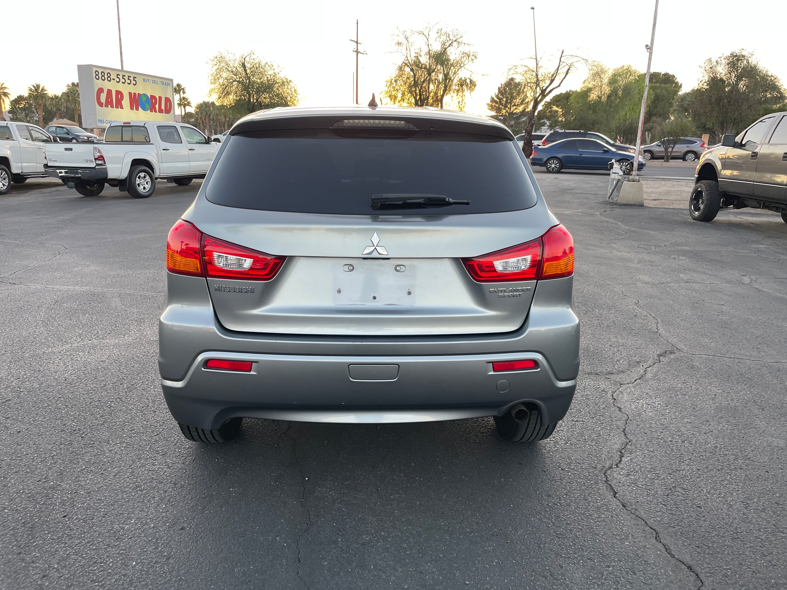 2011 Mitsubishi Outlander Sport ES photo 2
